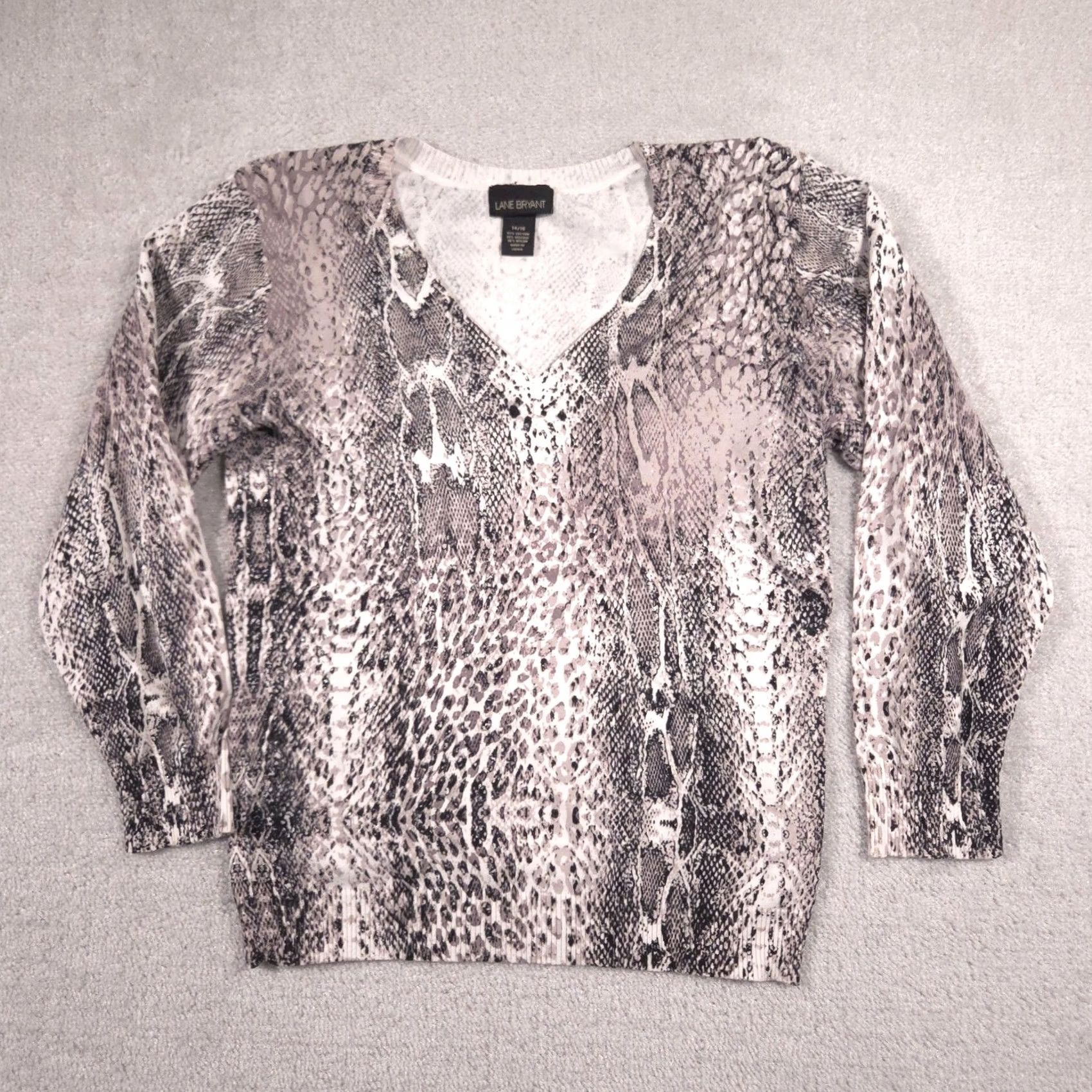Vintage Lane Bryant Sweater Womens 14/16 Gray Snake Print V Neck Long Sleeves Knit Size XL / US 12-14 / IT 48-50 - 2 Thumbnail