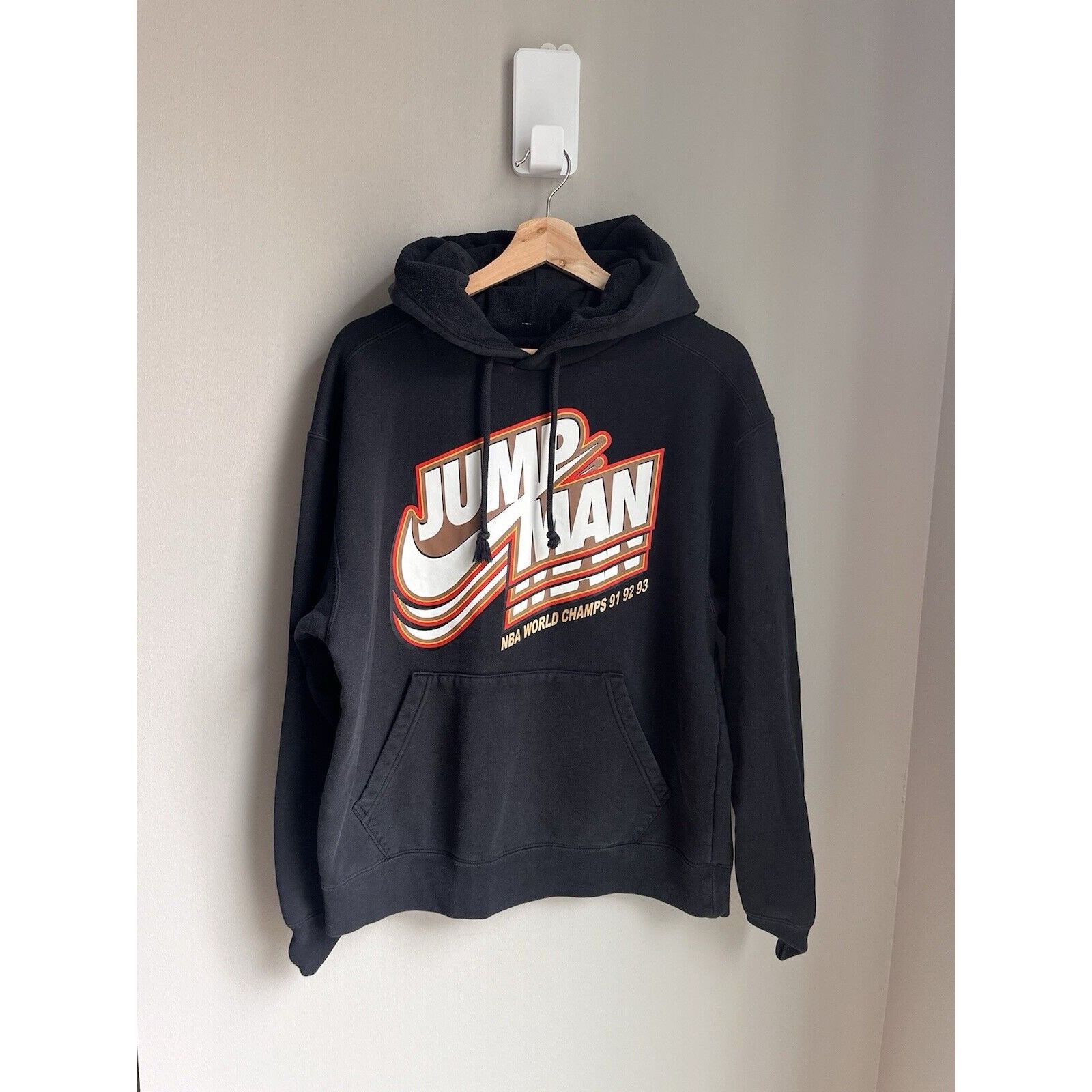 Jordan Brand VINTAGE STYLE NIKE AIR JORDAN BLACK HOODIE CHICAGO BULLS NBA Size US M / EU 48-50 / 2 - 1 Thumbnail