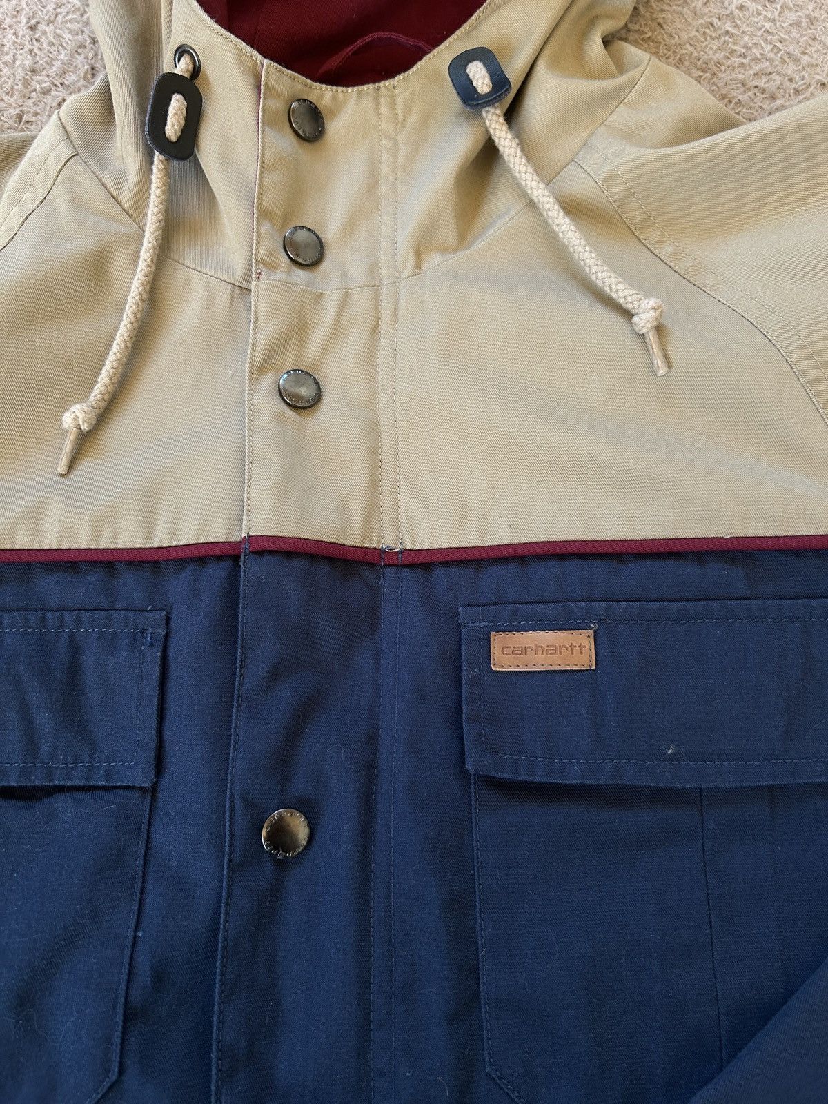 Carhartt 🧥 Carhartt – Mill Jacket (Tan/Navy/Maroon) • Size M Size US M / EU 48-50 / 2 - 2 Thumbnail