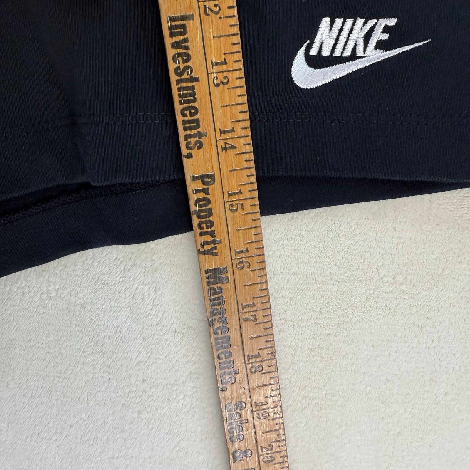 Nike NIKE WOMEN'S MEDIUM SPORTSWEAR HIGH RISE JERSEY SHORTS Size 28" / US 6 / IT 42 - 6 Thumbnail