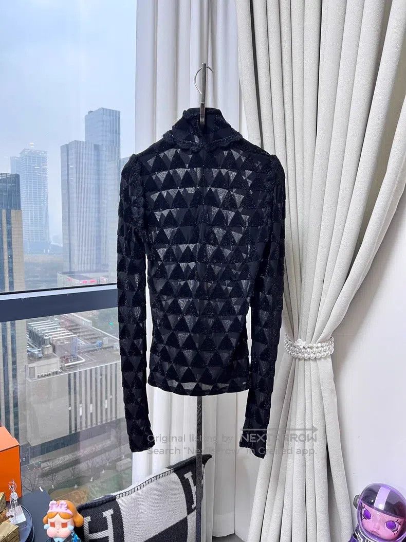 Chanel Chanel Hidden diamond plaid glitter undershirt Size XS / US 0-2 / IT 36-38 - 3 Thumbnail
