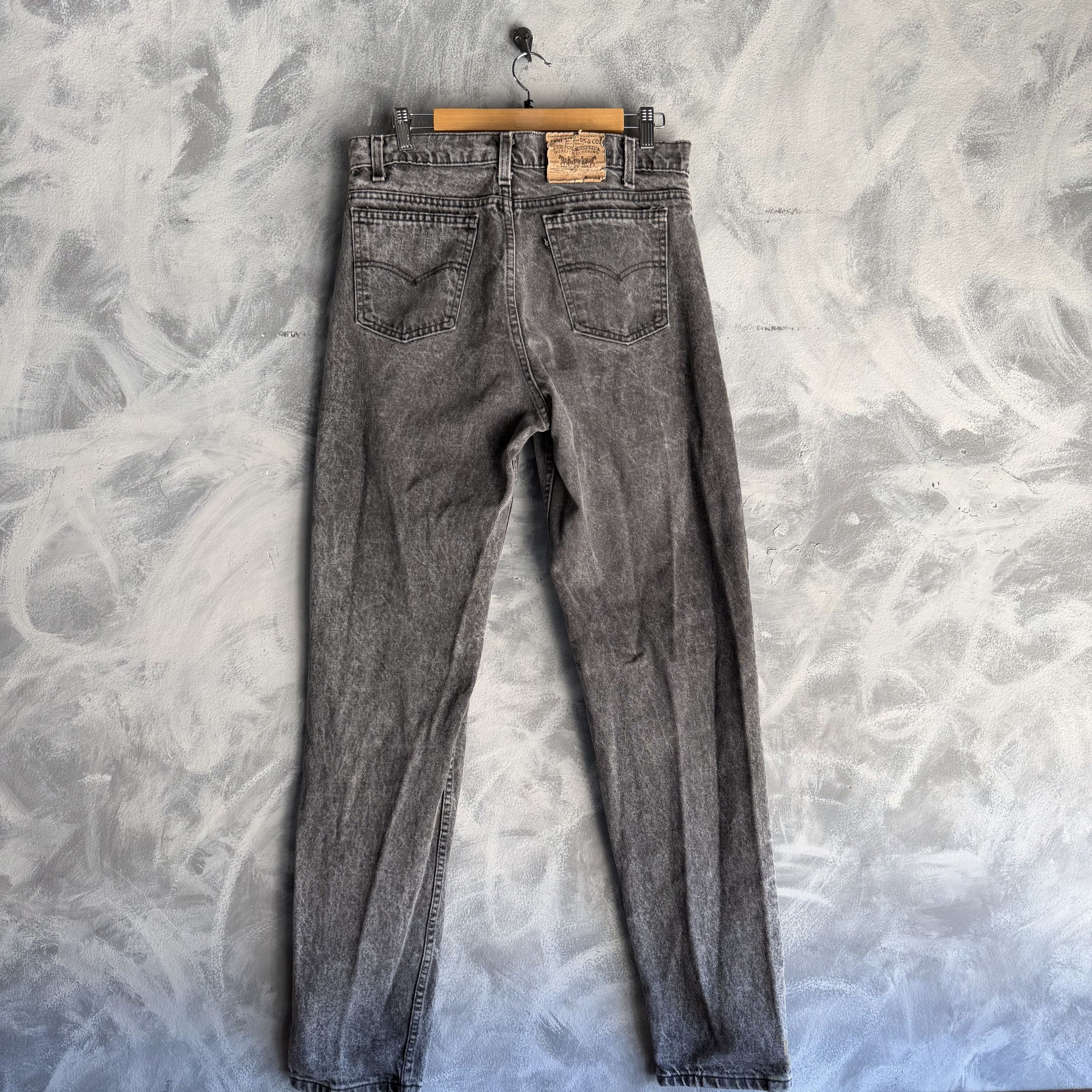 Levi's Vtg Levis 550 Jeans Mens Black 90s Made In USA Baggy Tapered Size US 34 / EU 50 - 4 Thumbnail
