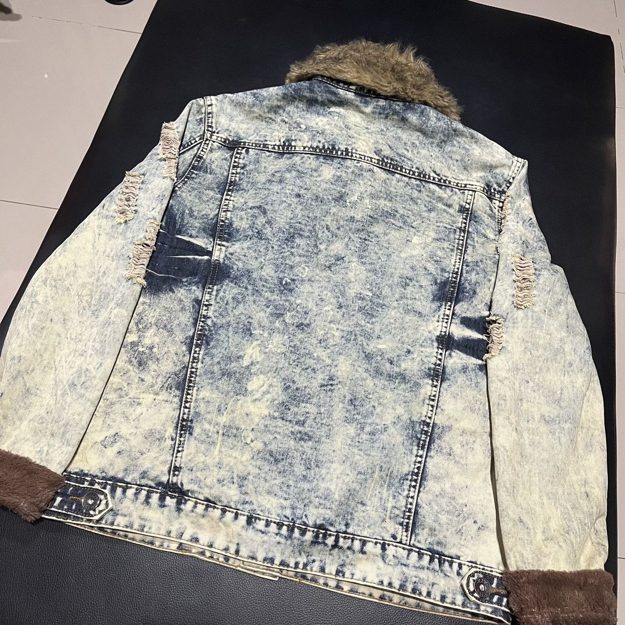If Six Was Nine × Japanese Brand × Le Grande Bleu (L.G.B.) thanarat 1997 stonewashed denim distressed jacket if6was9 Size US M / EU 48-50 / 2 - 4 Thumbnail