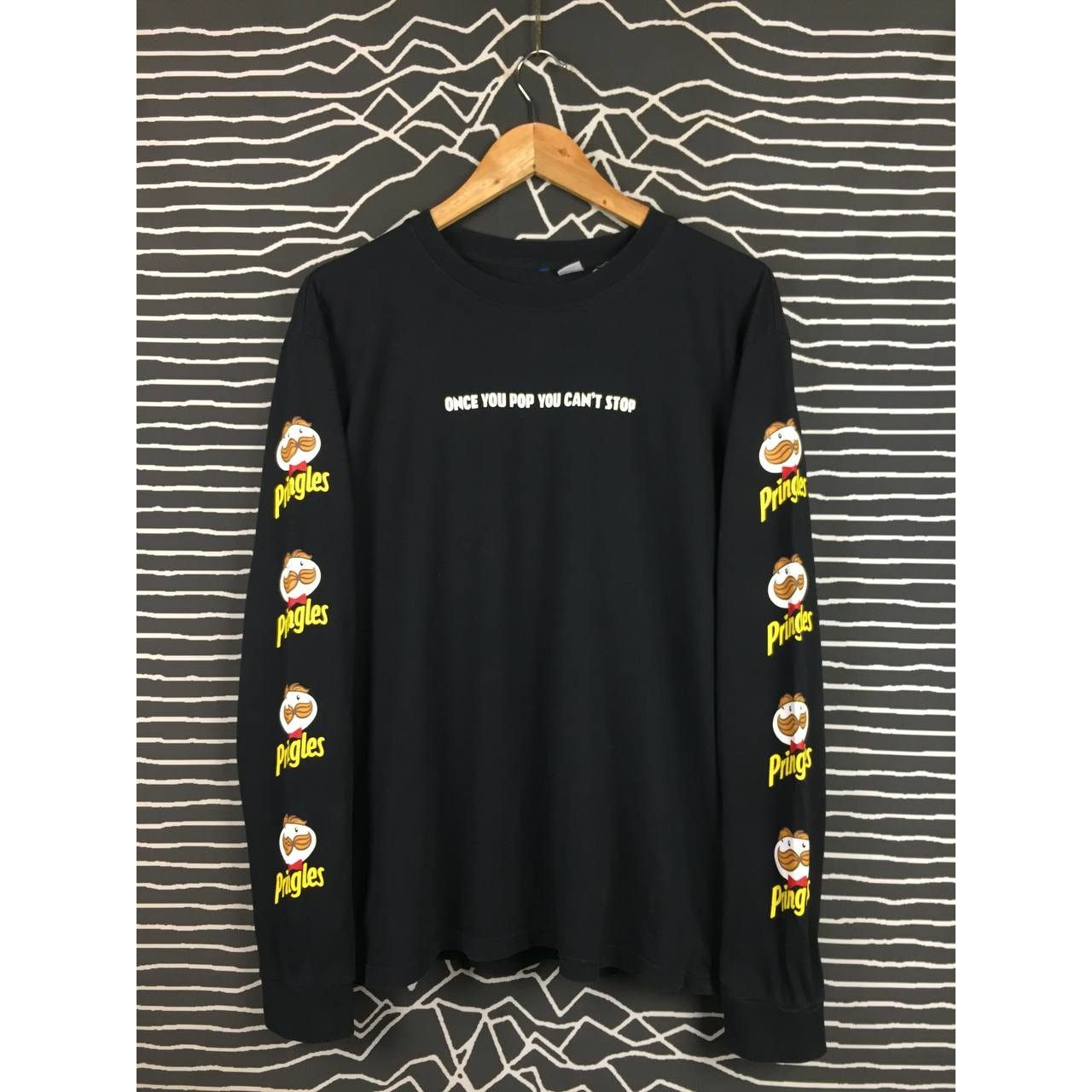 Divided × H&M H&M Pringles Potato Chips Once You Pop You Can't Stop Tee Size US L / EU 52-54 / 3 - 1 Thumbnail