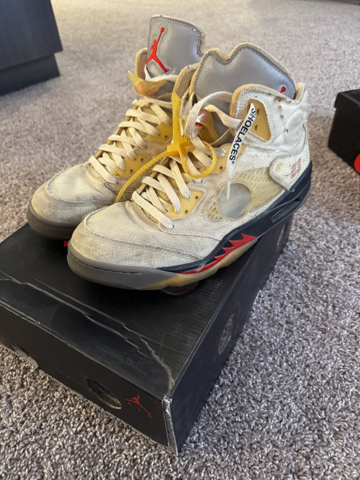 Jordan Brand × Off-White Jordan 5 Off White “Sail” Size US 12 / EU 45 - 3 Thumbnail
