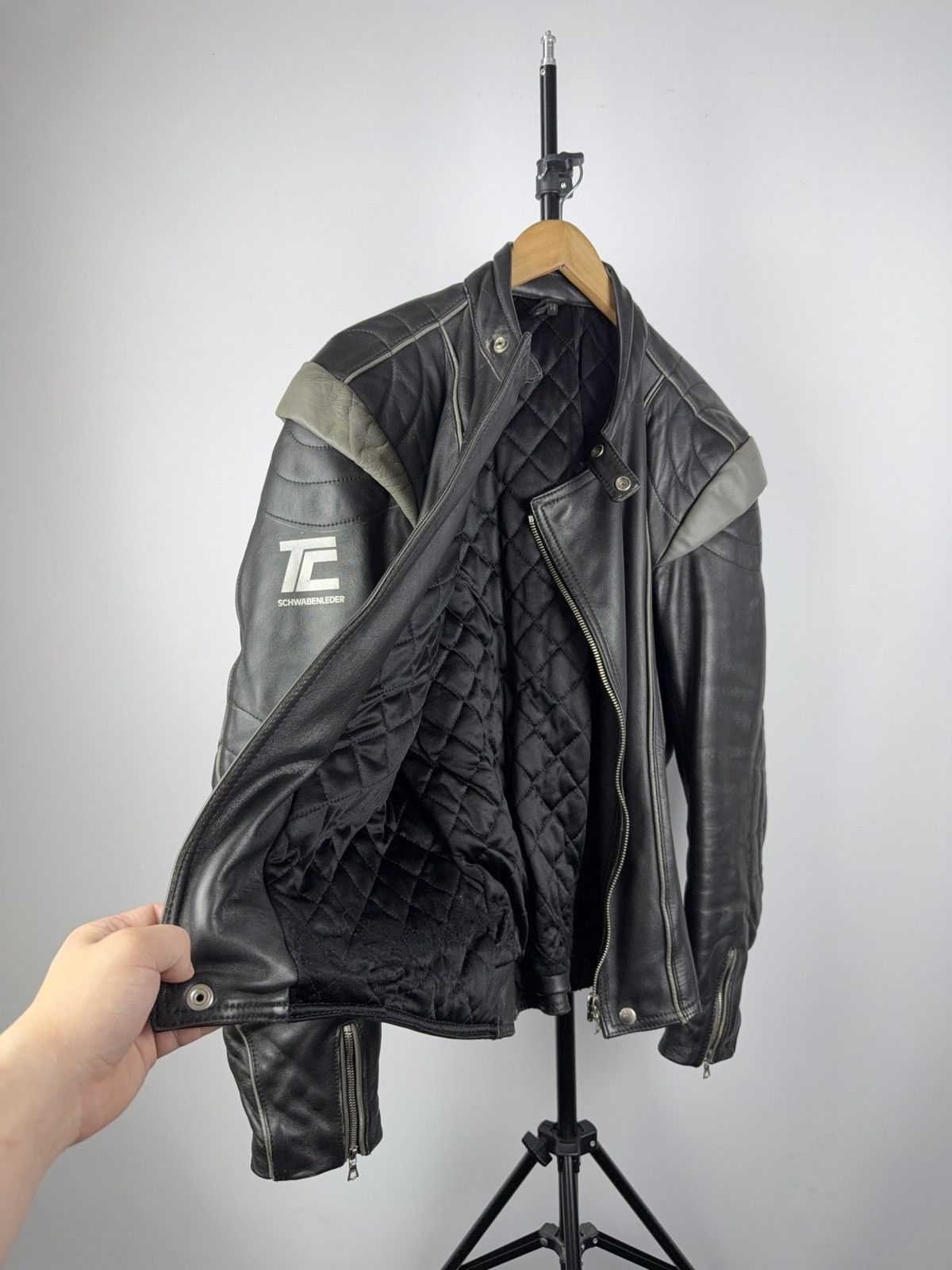 Other Vintage Schwabenleder German Biker Jacket Quilted Leather Size US L / EU 52-54 / 3 - 14 Thumbnail