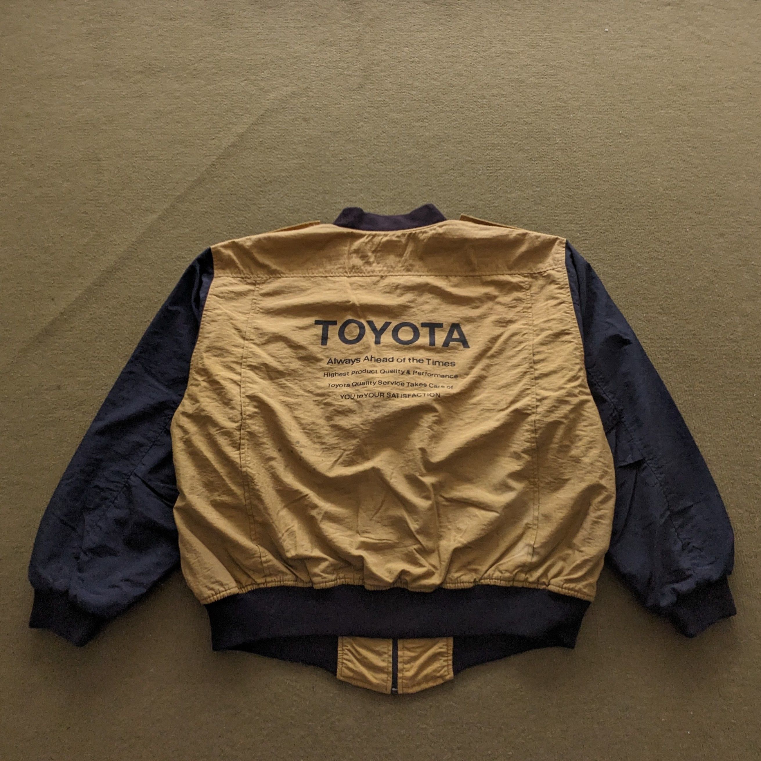 Other Vintage TOYOTA Motorsports Racing Bomber Jacket Size US L / EU 52-54 / 3 - 1 Thumbnail