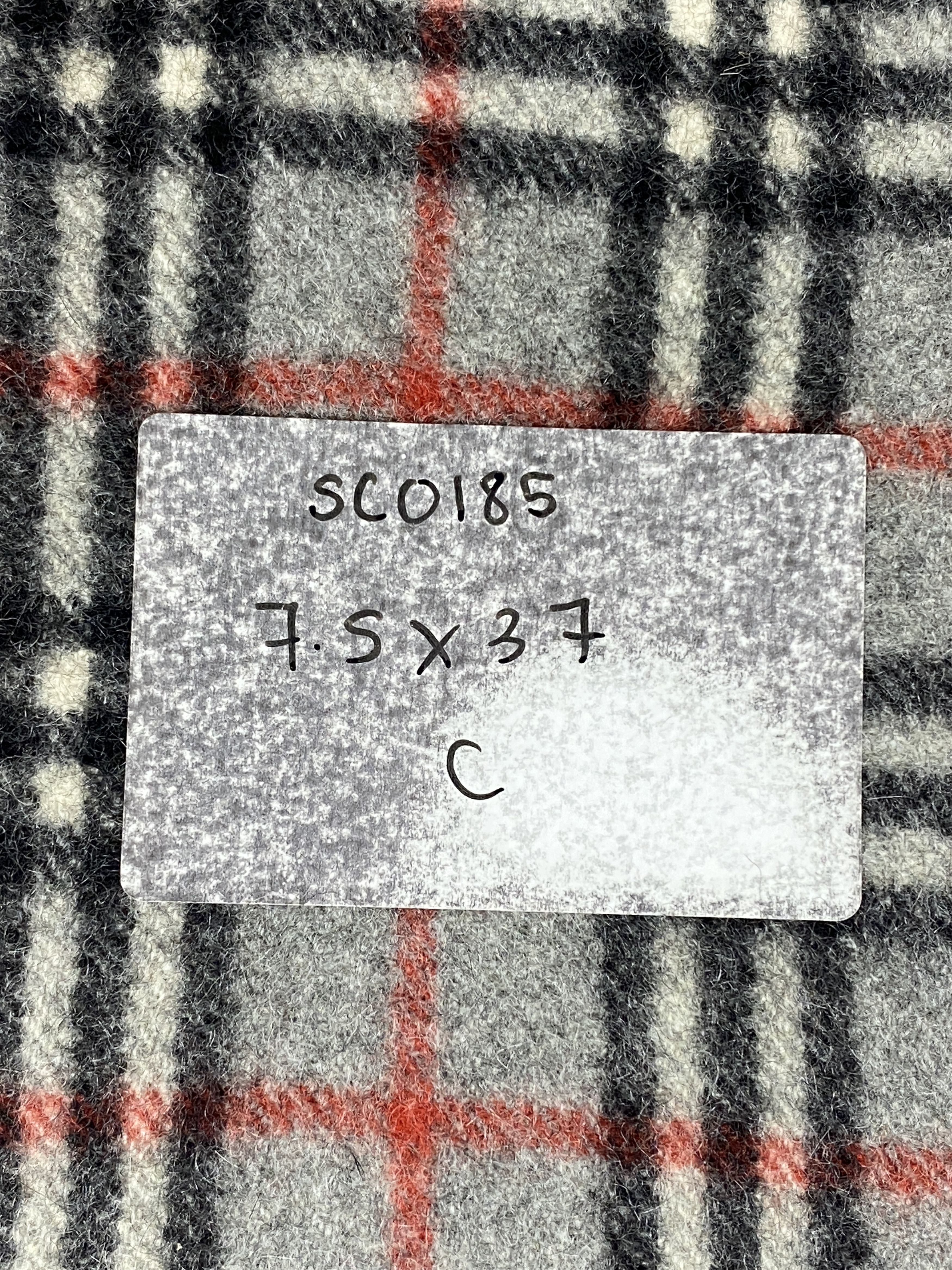 Burberry Burberrys Novacheck Cashmere Scarf Muffler / Neckwear SC0185 Size ONE SIZE - 9 Thumbnail
