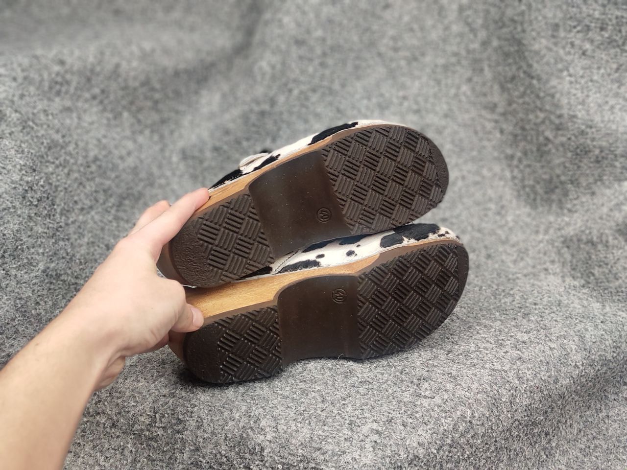 Woody Design Manu Fur W' Leather cowhide Clogs mules Shoes