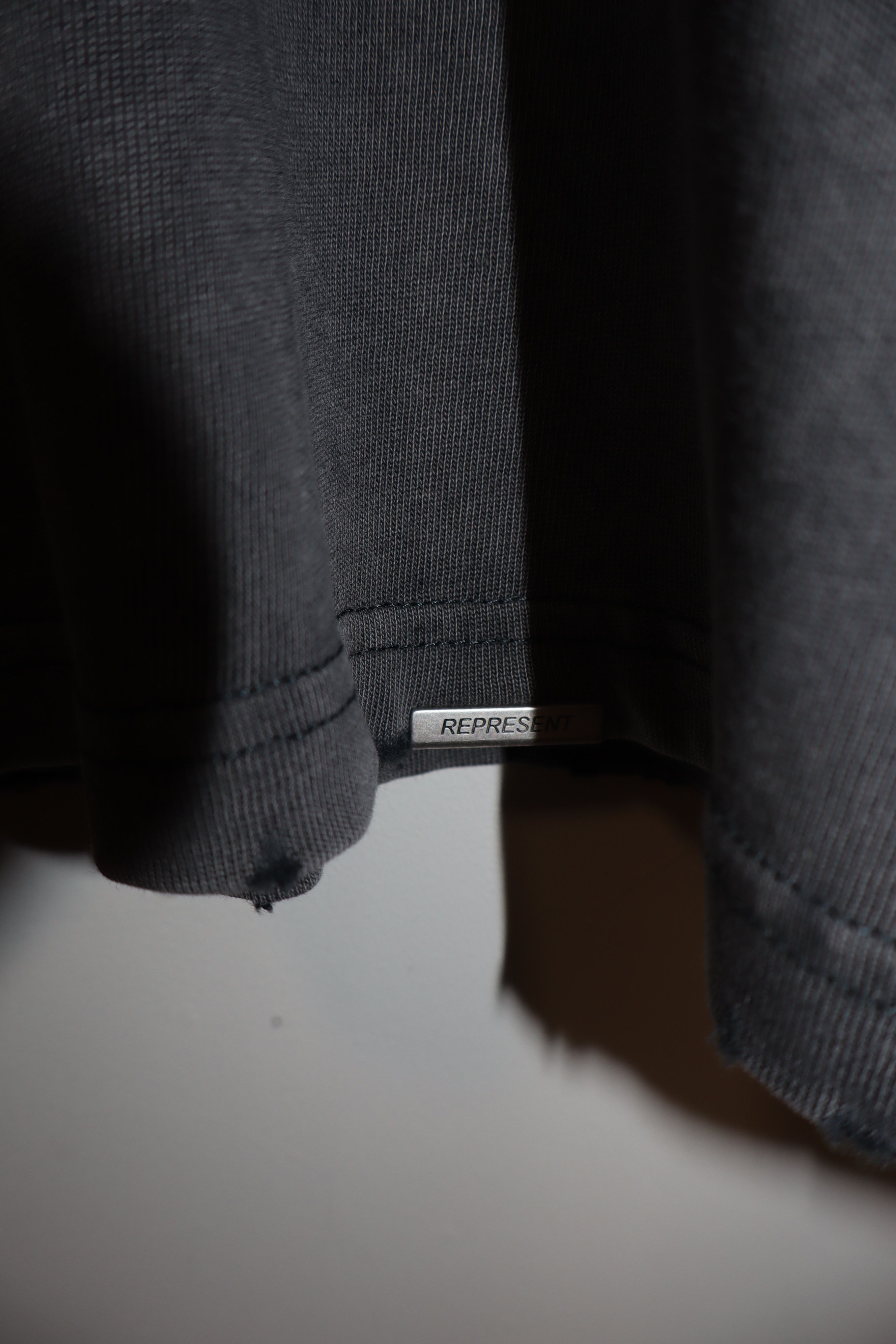 Represent Clo. Fearless t-shirt Size US L / EU 52-54 / 3 - 3 Thumbnail
