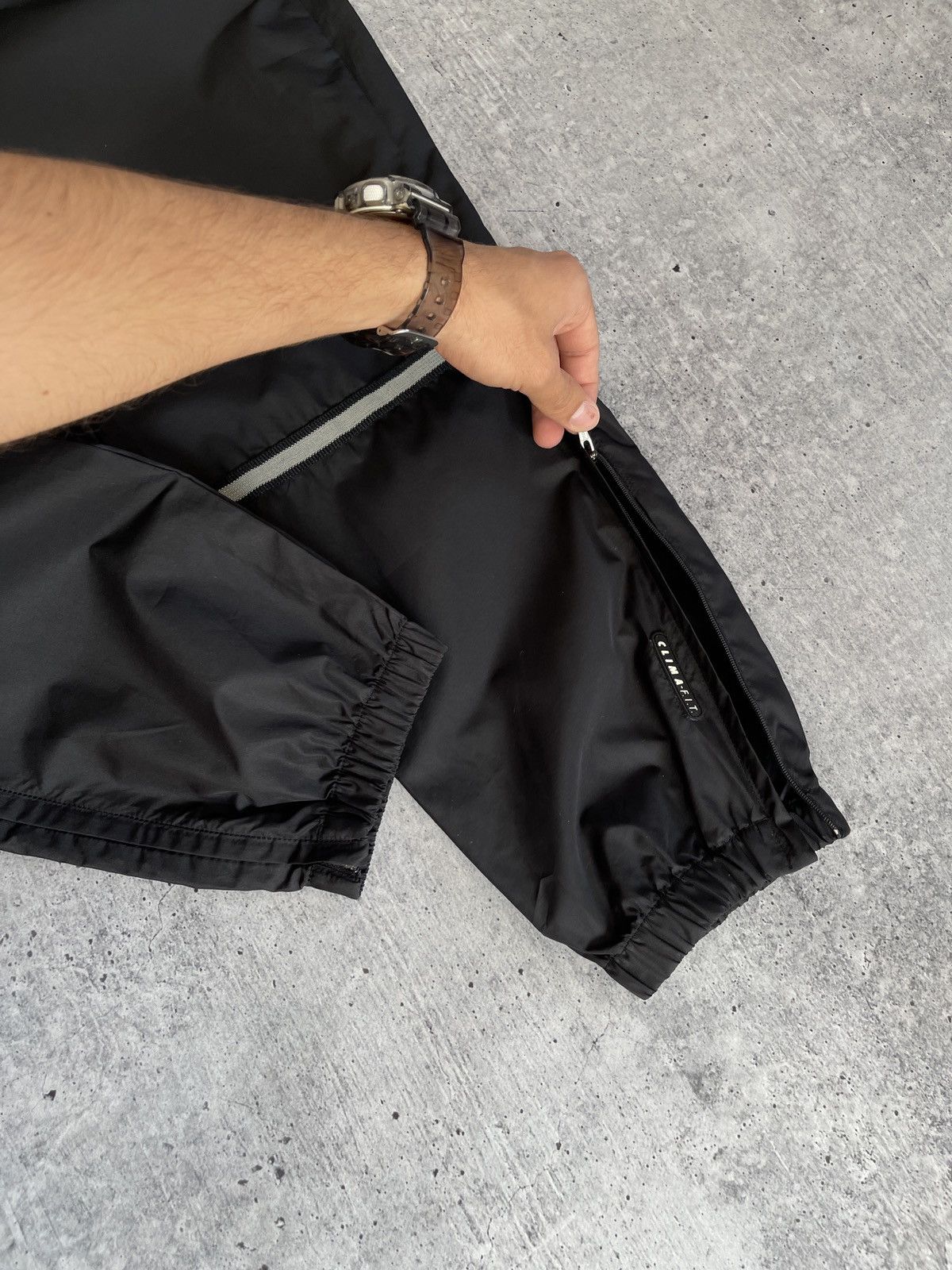 Nike × Vintage Vintage Nike Black Lightweight Sports Pants, Polyester S Size US 30 / EU 46 - 6 Thumbnail