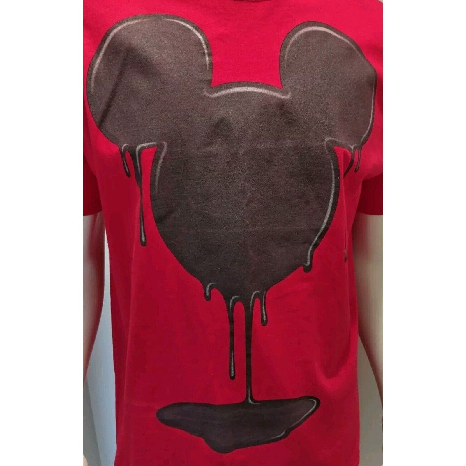 Disney Iconic Mickey Mouse Head Melting On A Red Tshirt Men's Large Size US L / EU 52-54 / 3 - 2 Thumbnail