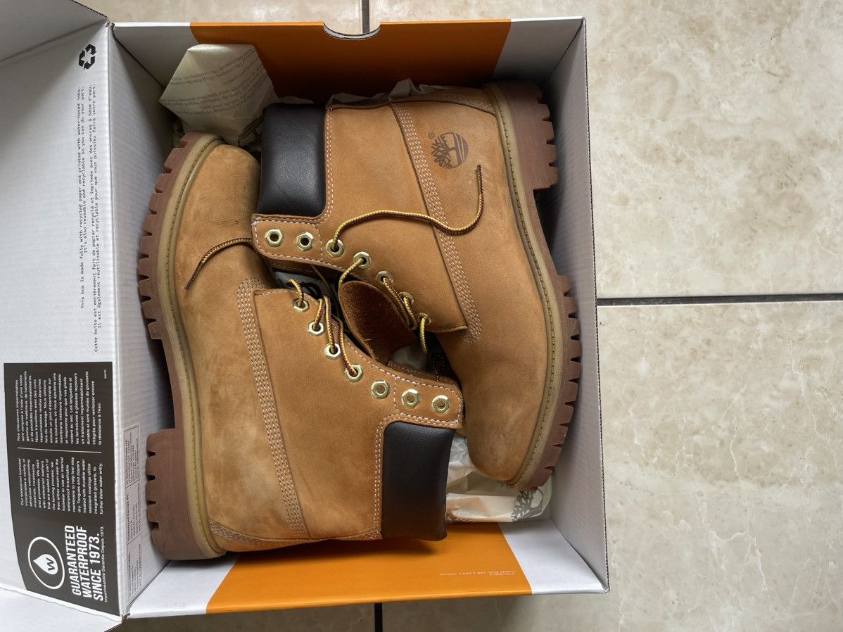 Timberland 6 inch timberlands Size US 9.5 / EU 42-43 - 3 Thumbnail
