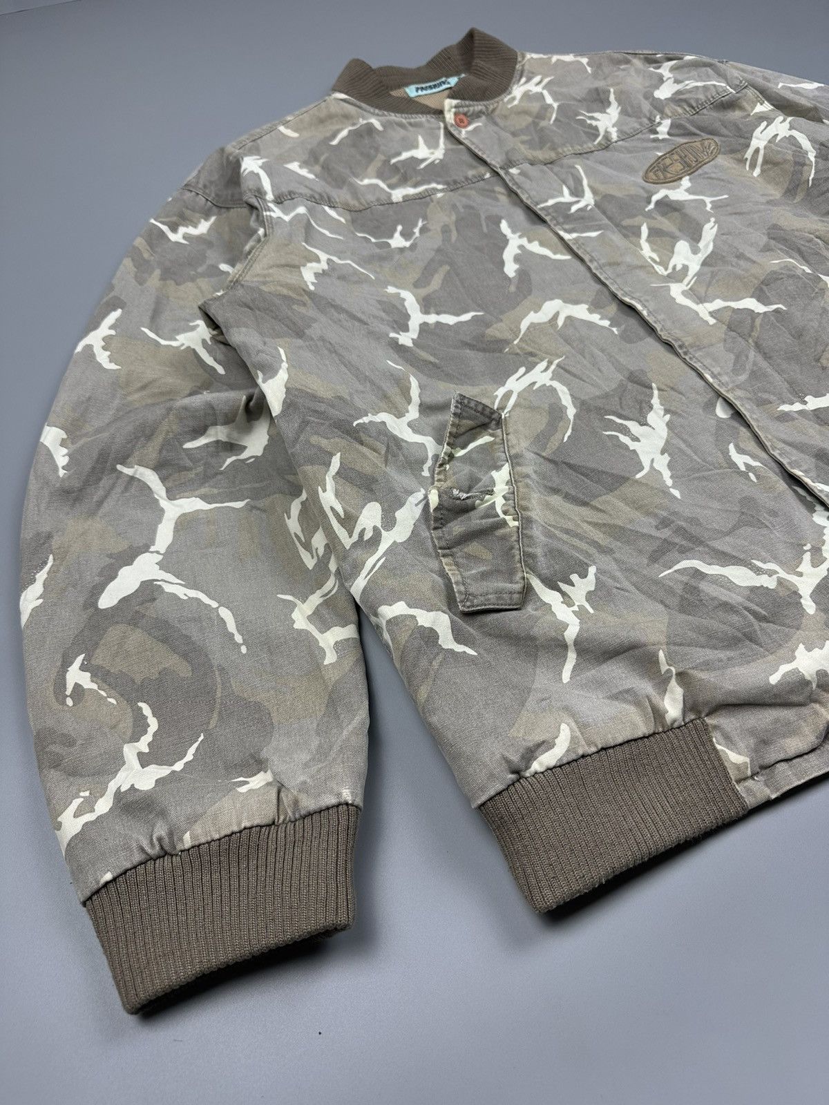 Freshjive Sick Vintage Freshjive Camoflage Bomber Jacket Size US XL / EU 56 / 4 - 6 Thumbnail