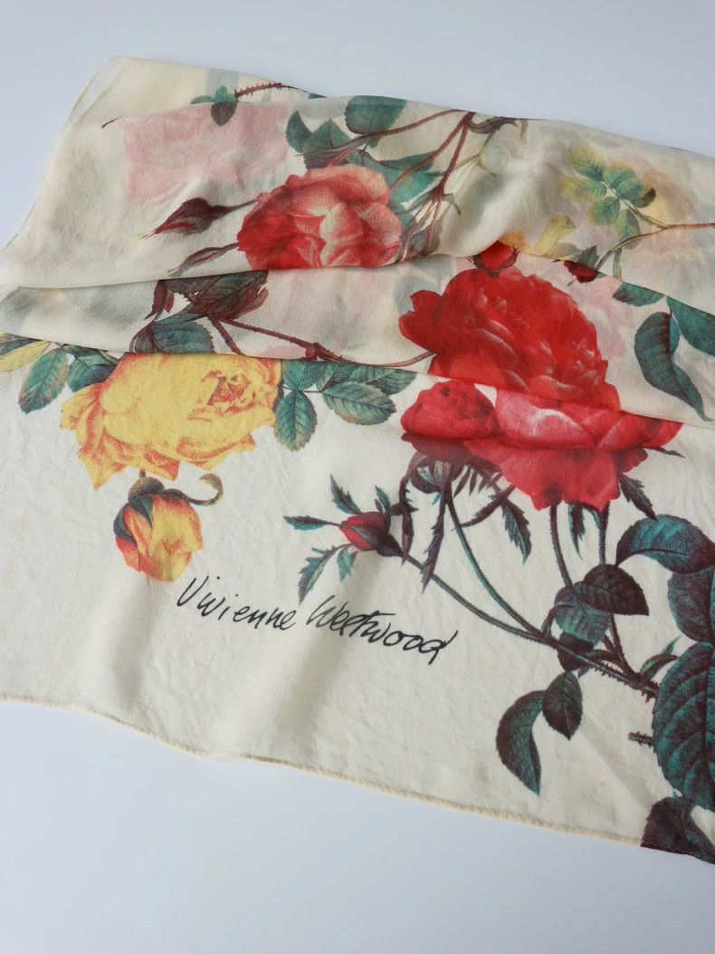 Vivienne Westwood Vivienne Westwood Medieval runway rose scarf Size ONE SIZE - 2 Thumbnail