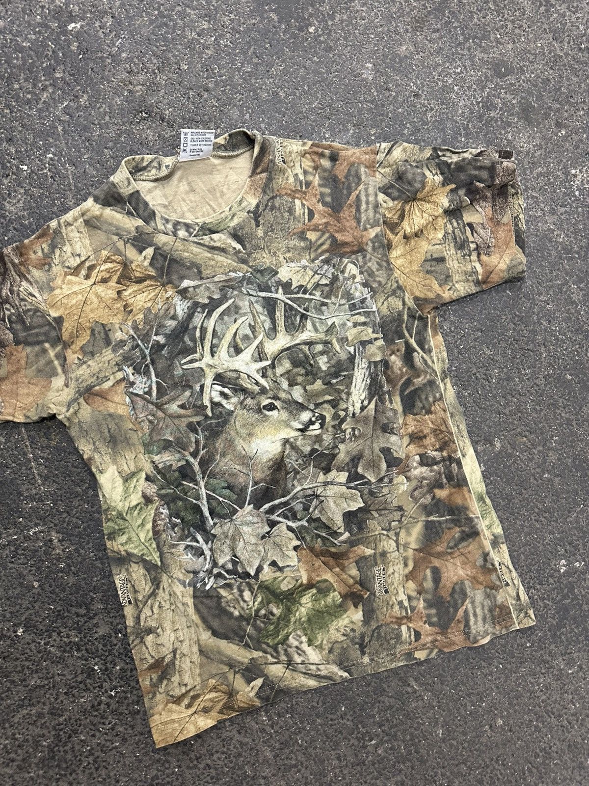 Realtree × Vintage Y2K realtree camo tee Size US M / EU 48-50 / 2 - 3 Thumbnail