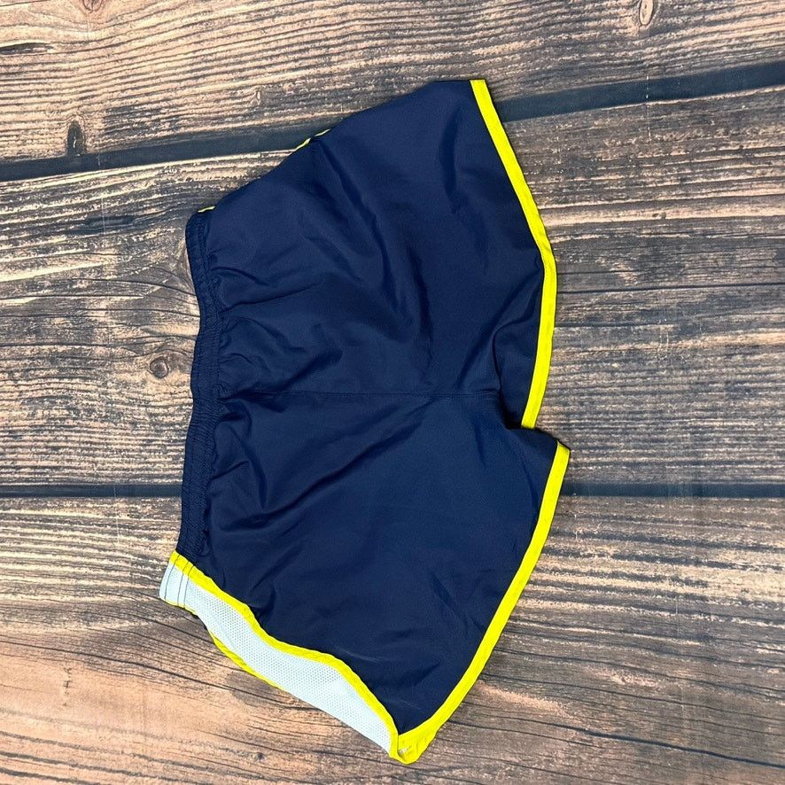 Colosseum Athletics Colosseum Women's Michigan Wolverines Running Shorts Size 30" / US 8 / IT 44 - 4 Thumbnail