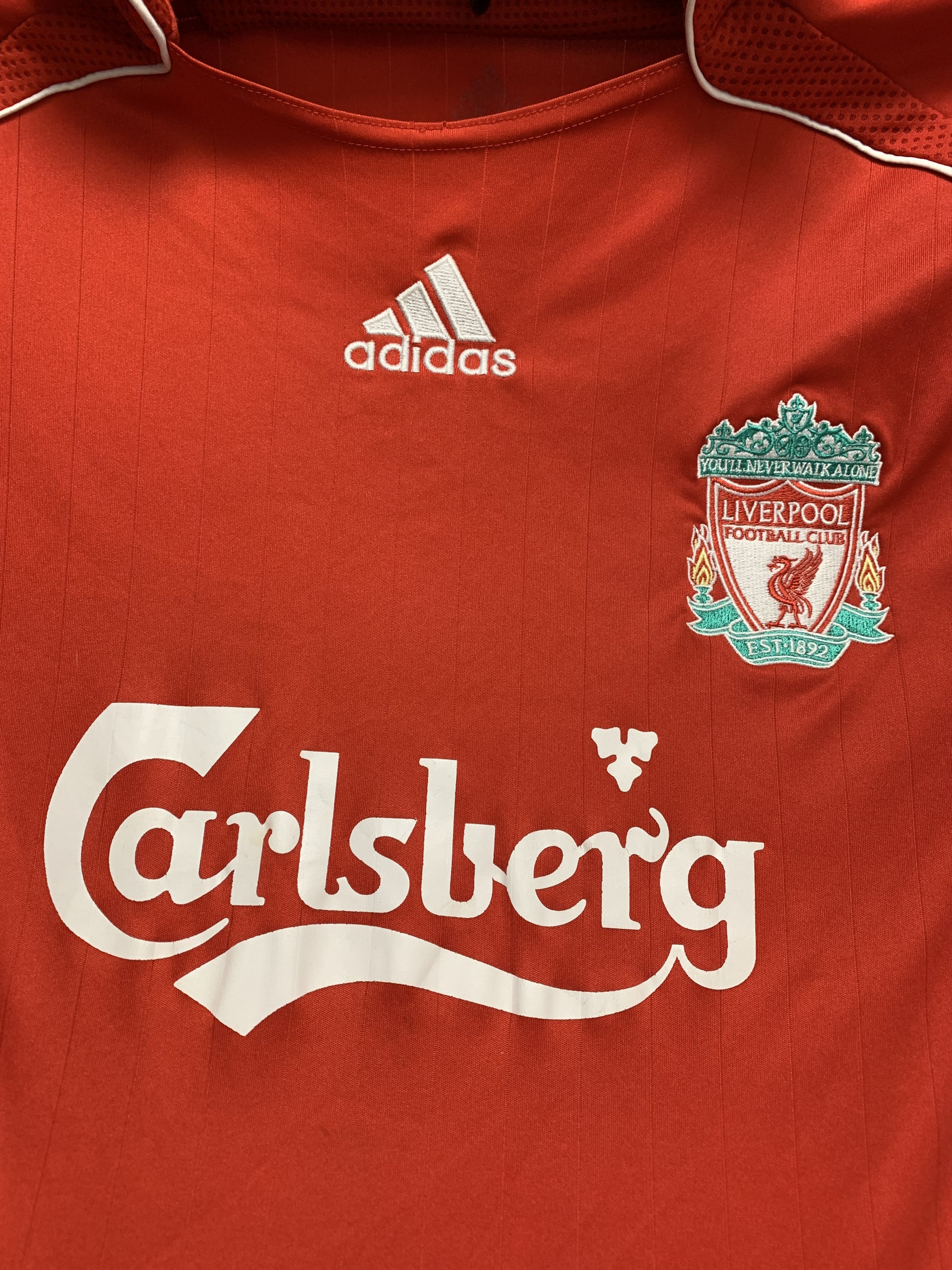 Adidas Liverpool Adidas vintage soccer jersey 06 M sz carlsberg Size US M / EU 48-50 / 2 - 9 Thumbnail