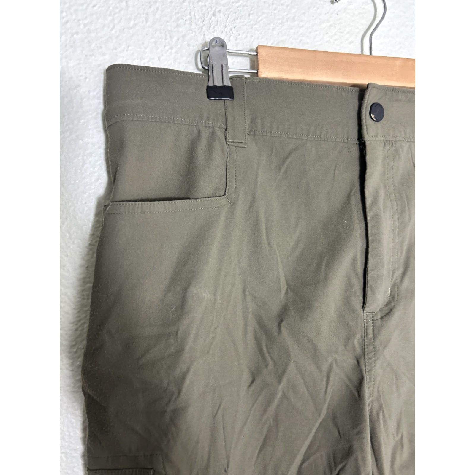 Orvis Orvis Mens Cargo Shorts Olive Green 36x9 Regular Nylon Green Cargo Mens Size 36 XD Size US 36 / EU 52 - 3 Thumbnail
