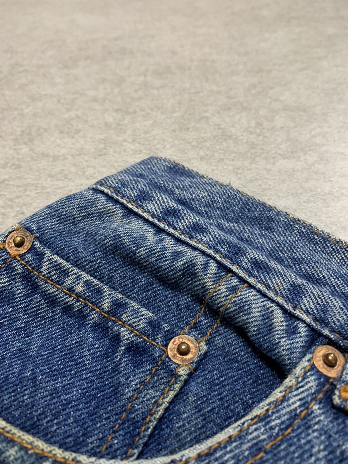 Levi's Vintage Clothing 90s Vintage Rare Levi Leather tag Orange tab denim mid skirt Size 28" / US 6 / IT 42 - 4 Thumbnail