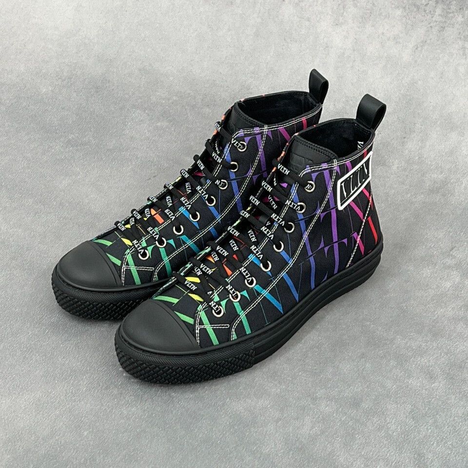 Valentino Valentino Casual Hitop Sneakers 8 Men Size US 8 / EU 41 - 1 Thumbnail