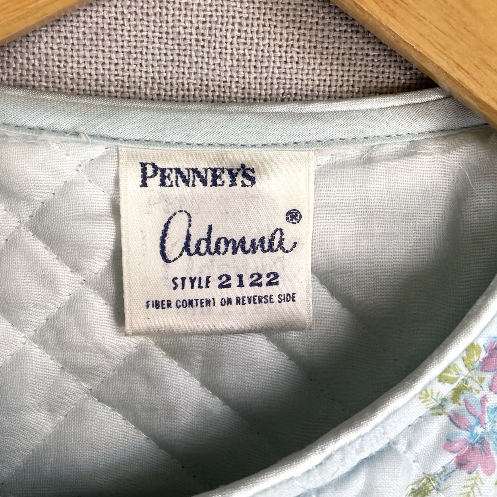 Vintage VINTAGE Adonna Coat Robe Cottage Granny NWT Quilted 70s Small Blue Size ONE SIZE - 6 Thumbnail