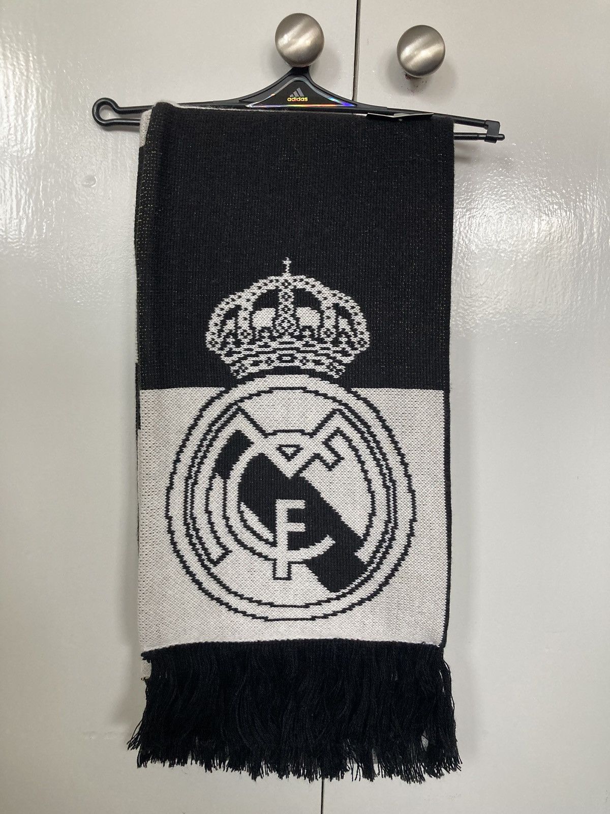Adidas ADIDAS REAL MADRID CF SCARF SOCCER FOOTBALL KNIT BLACK WHITE Size ONE SIZE - 3 Thumbnail