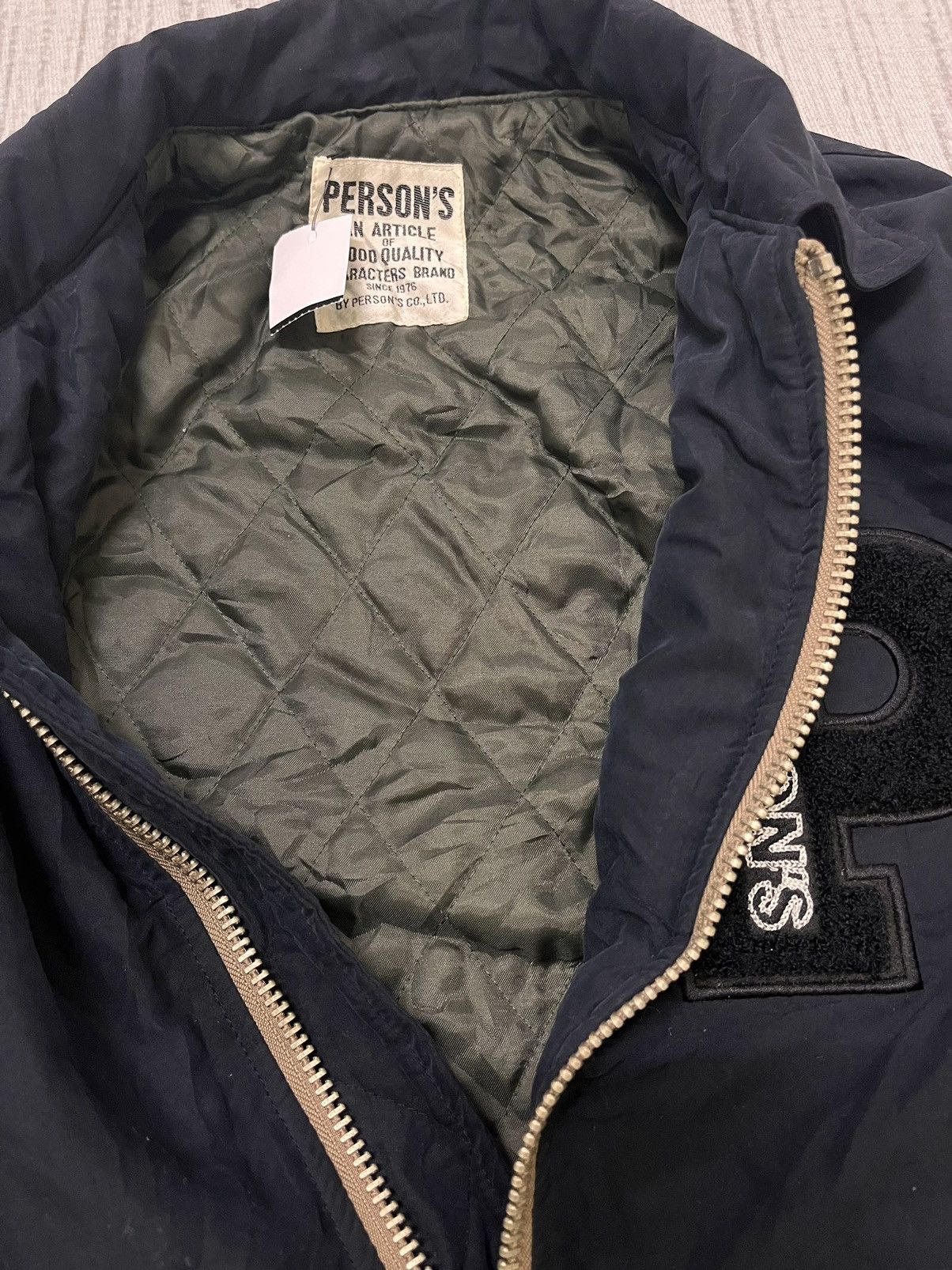 Japanese Brand Vintage 90s person’s army bomber jacket Size US L / EU 52-54 / 3 - 6 Thumbnail