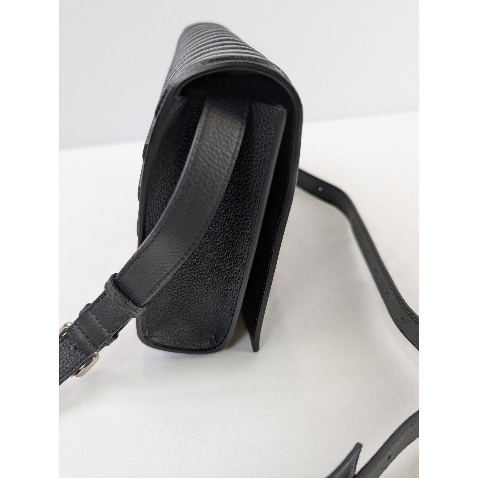 Balenciaga o1rshd1 Size: OS / Men's Bag in Black Size ONE SIZE - 4 Thumbnail