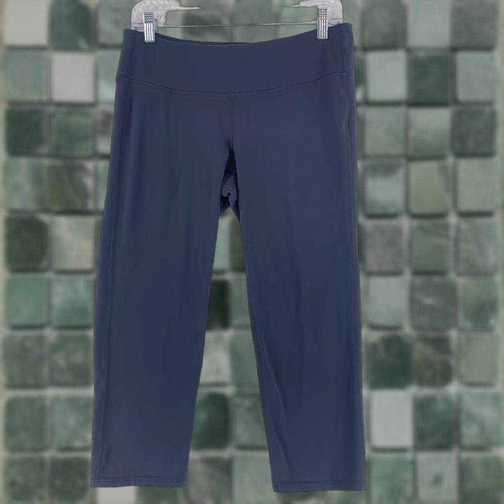 Athleta Athleta Gray Leggings Womens Large Pull On Athletic Active Wear Cropped Inseam 19" Yoga Stretch Size 36" / US 14 / IT 50 - 1 Thumbnail