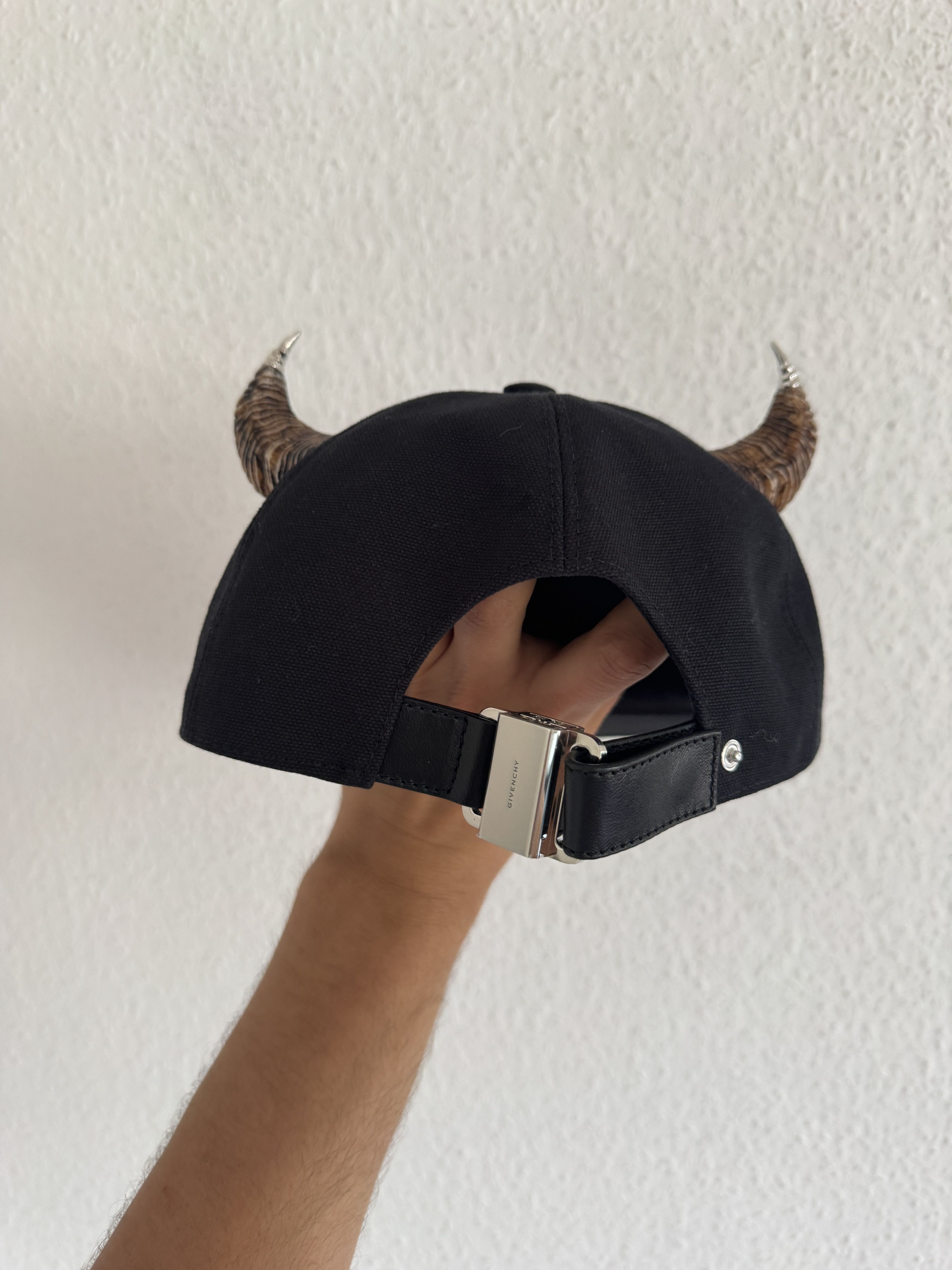 Givenchy Horn-detailed cap with 4G plaque Size ONE SIZE - 7 Thumbnail