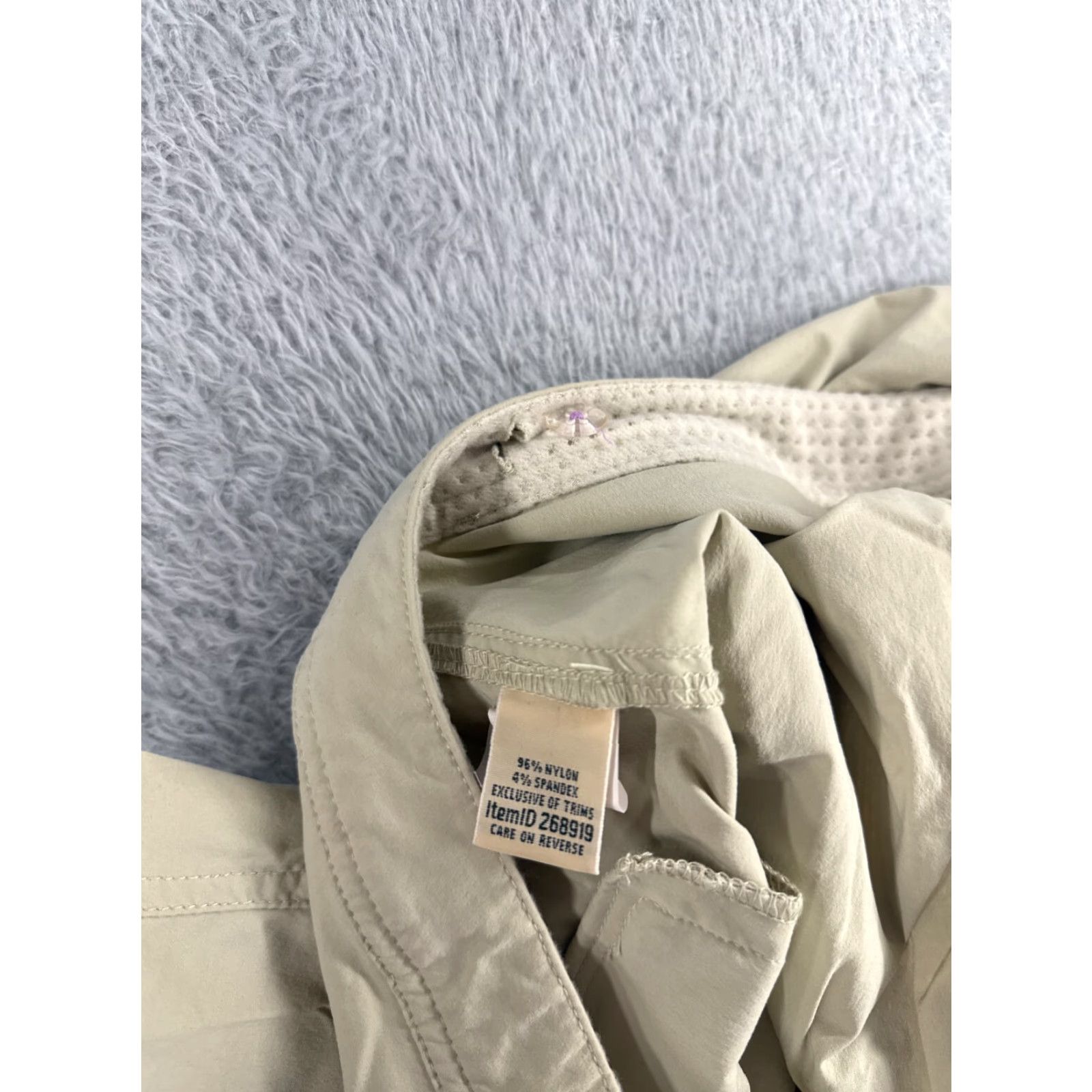 Vintage L.L. Bean Women's Cargo Pants Size 12 Beige Straight Leg Nylon Blend Hike 32x31 Size 34" / US 12 / IT 48 - 7 Thumbnail