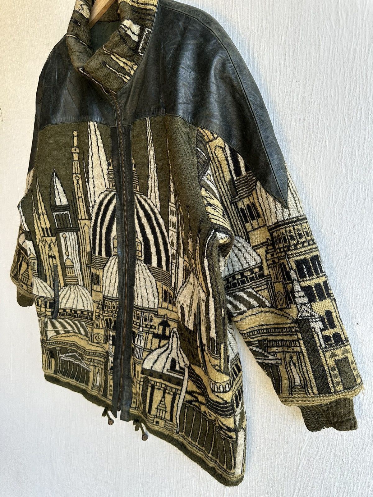 Barque Vintage Baroque embroidery Lamb Skins knit bomber jacket Size US L / EU 52-54 / 3 - 9 Thumbnail