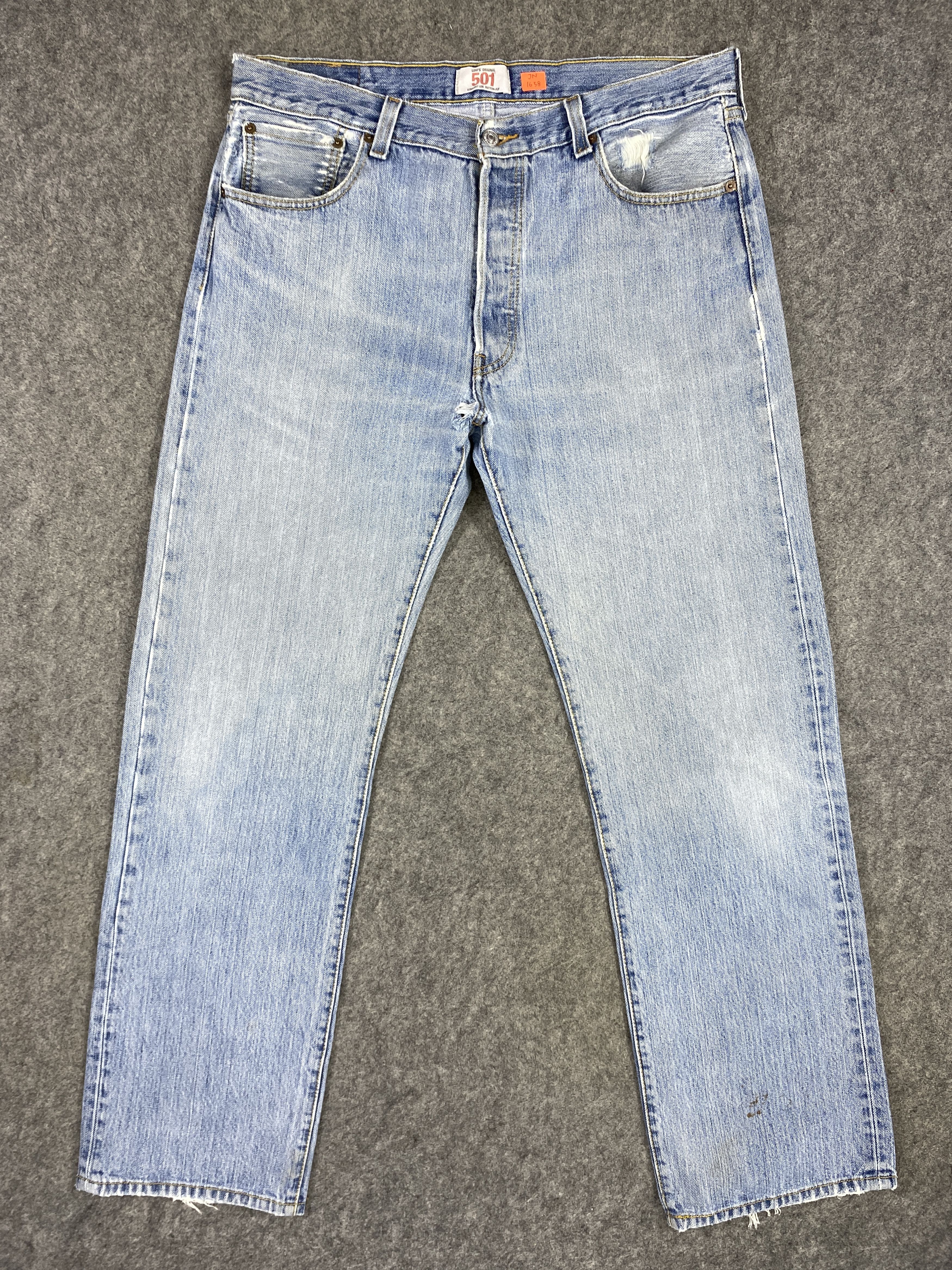 Levi's Mid Blue Vintage Levi's 501 Jeans 35x31.5 Denim -JN1658 Size US 35 - 1 Thumbnail