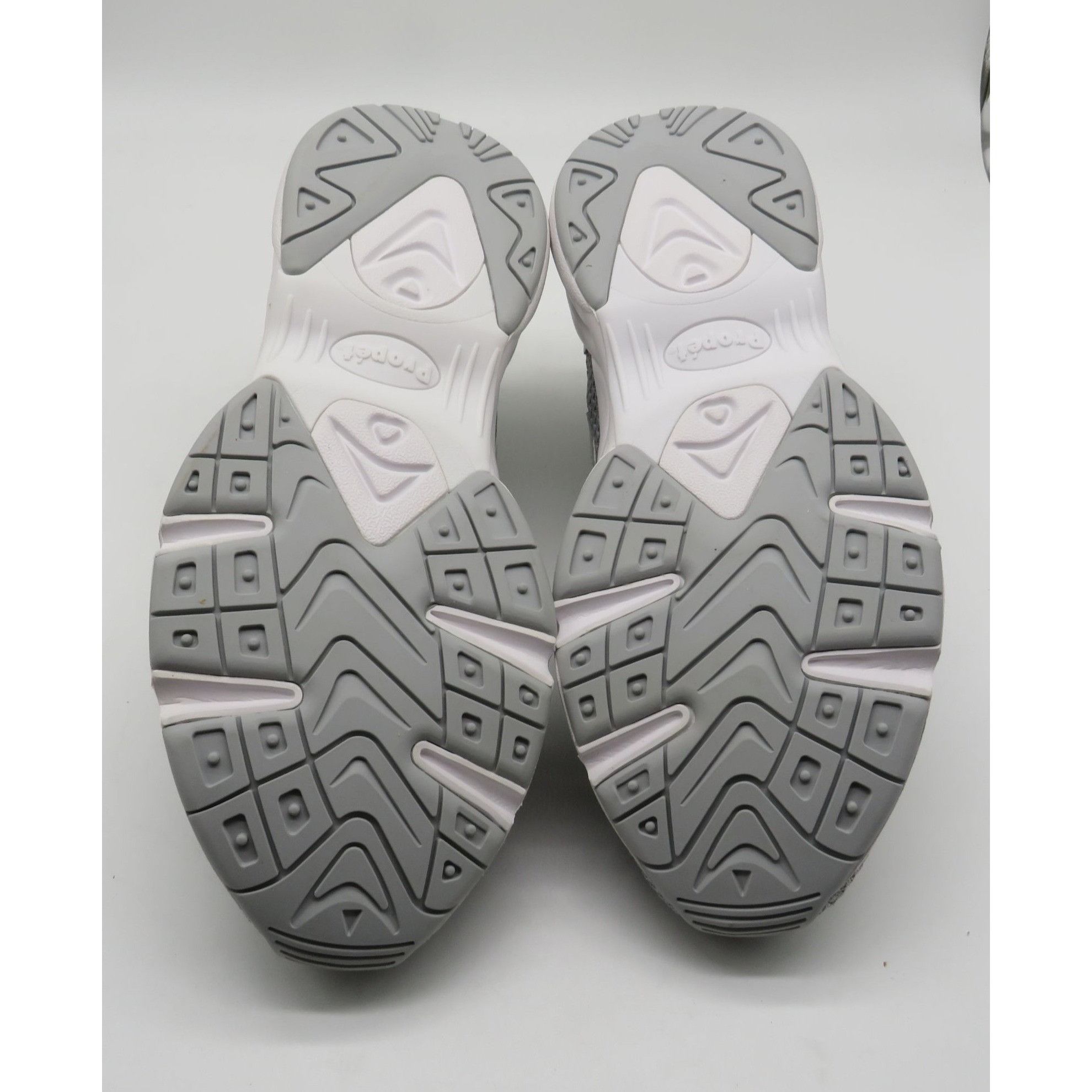 Other Propet Men's Gray Mesh Adjustable Strap Walking Shoes Size 1 Size US 10 / EU 43 - 8 Thumbnail