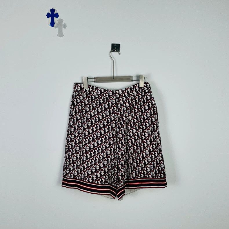 Dior Dior Classic old flower silk shorts 2503-Nextarrow Size US 32 / EU 48 - 1 Thumbnail