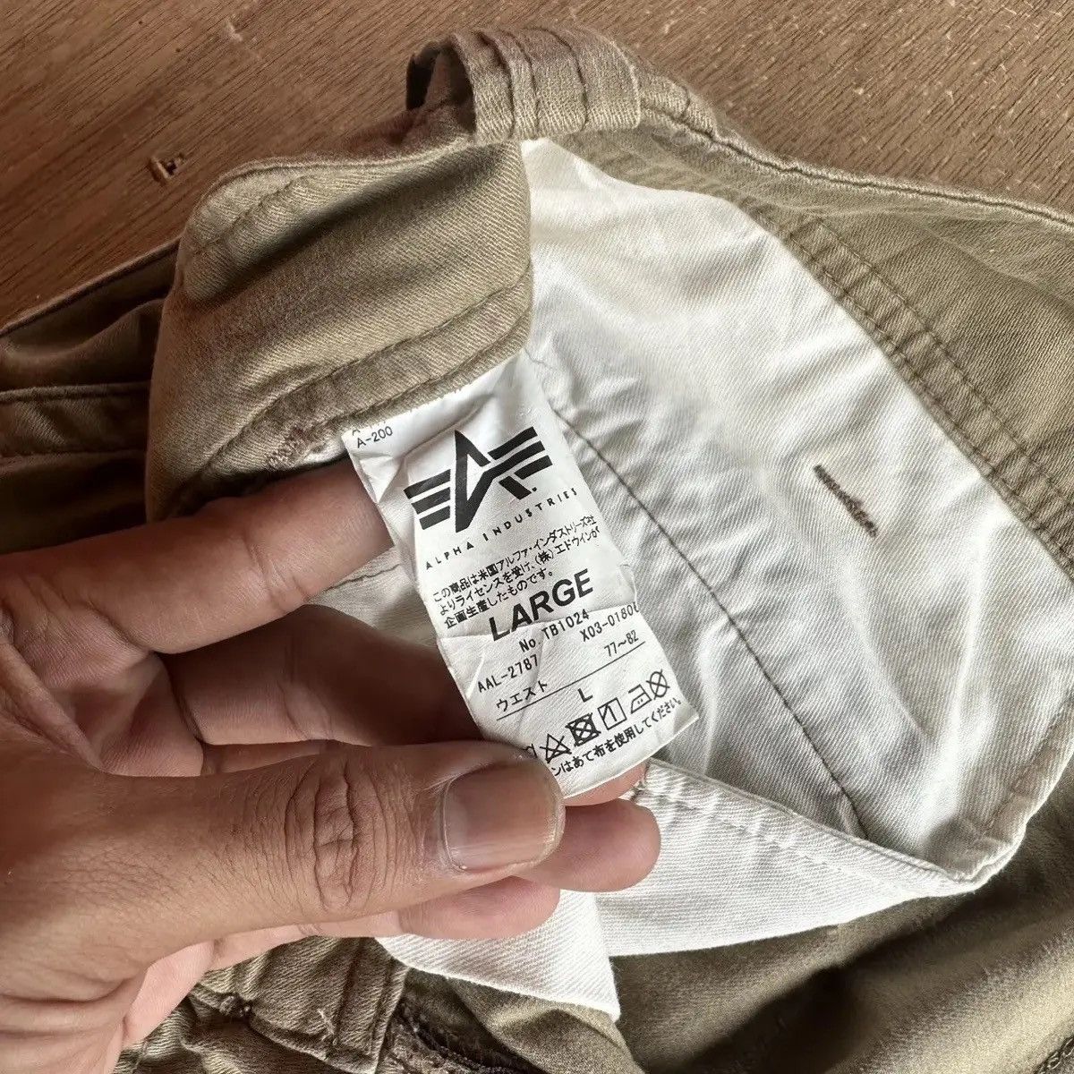 Japanese Brand BIG POCKET ALPHA INDUSTRIES TACTICAL MULTIPOCKET LOOSE CARGO Size US 33 - 9 Thumbnail