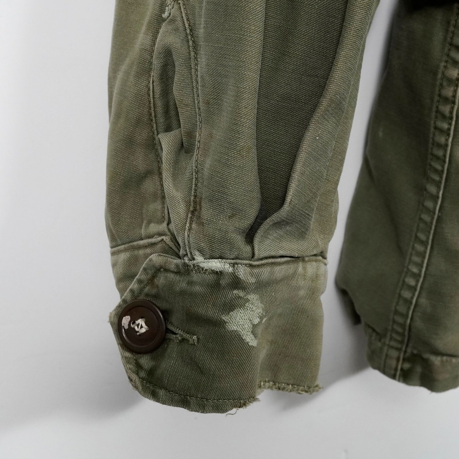 Vintage VTG WWII US Army M-43 Field Jacket OG-107 Stencil Distressed Size US M / EU 48-50 / 2 - 13 Thumbnail