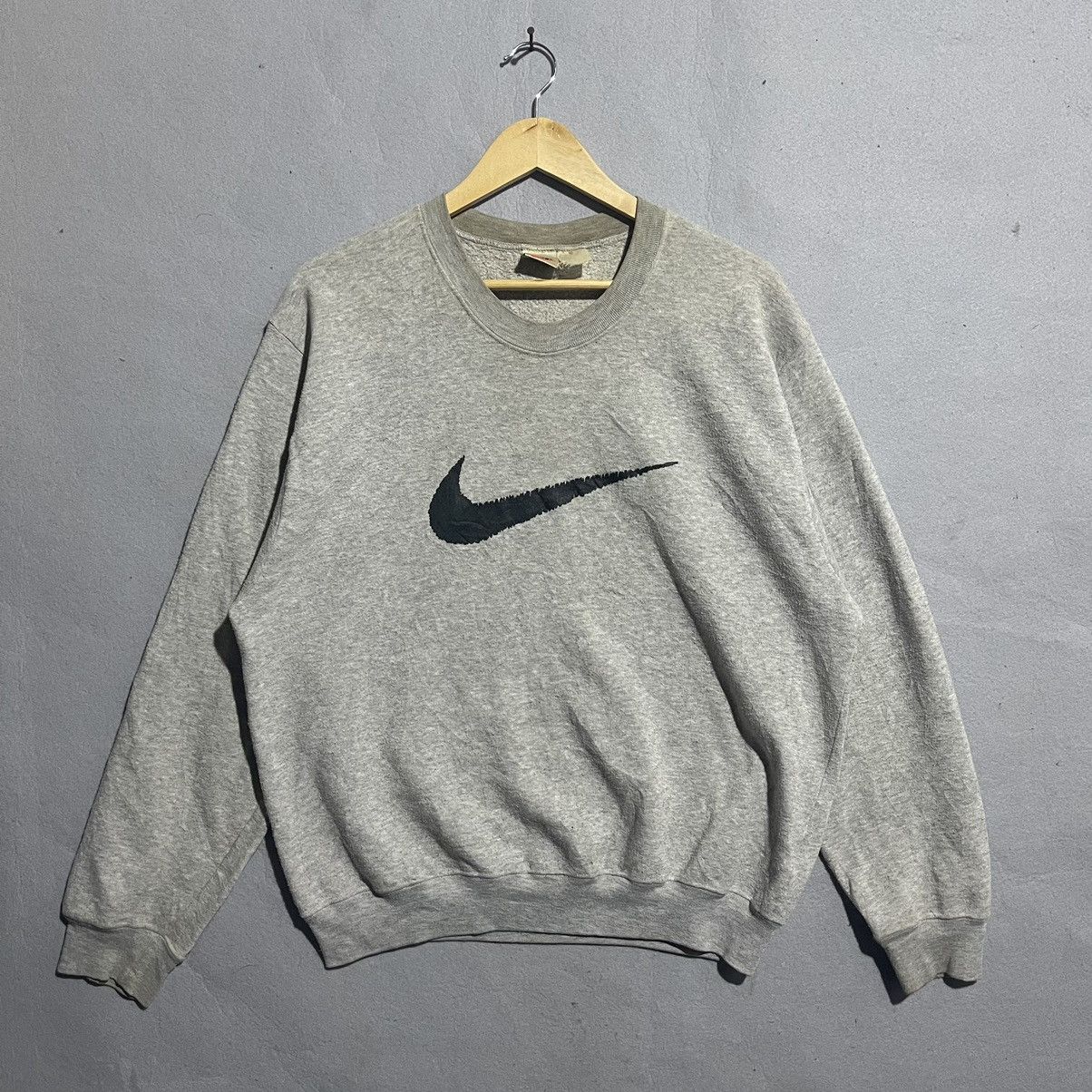 Nike 1990s Nike Swoosh Crewneck Sweatshirt Grey Size US L / EU 52-54 / 3 - 1 Thumbnail