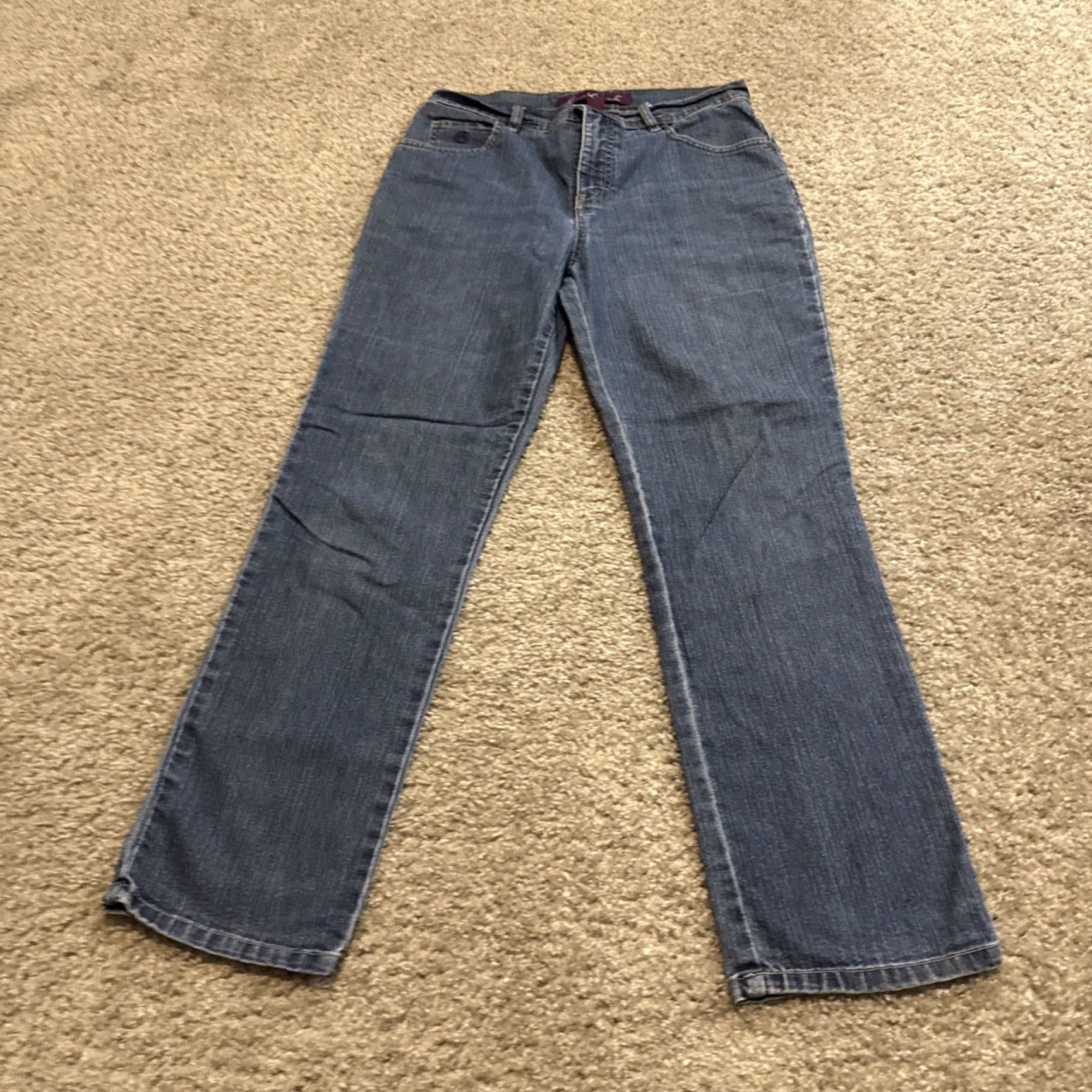 Gloria Vanderbilt VINTAGE Gloria Vanderbilt Jeans Women’s Size 8 Petite Denim Blue Straight (Petites) Size 30" / US 8 / IT 44 - 4 Thumbnail