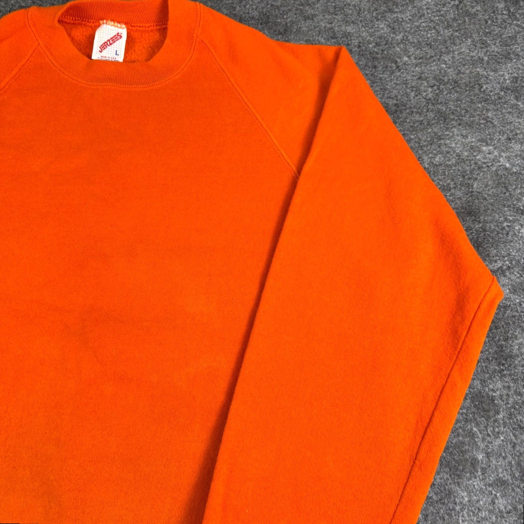 Jerzees VINTAGE Jerzees Sweatshirt Raglan Sleeve Orange Pullover Size L Unisex Adults 90s Crew Neck Fleece Cotton Made in USA Size US L / EU 52-54 / 3 - 7 Thumbnail