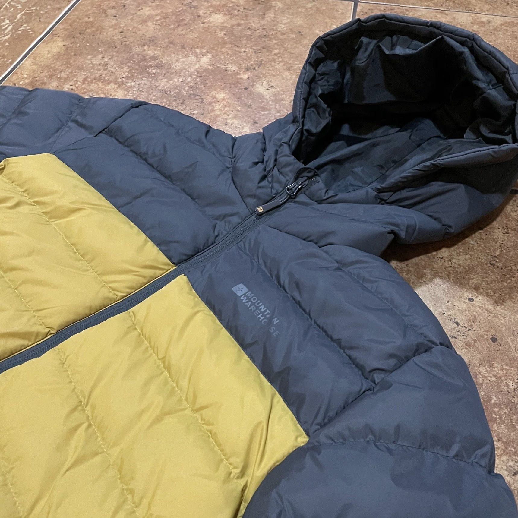Vintage VINTAGE Mountain Warehouse Puffer Jacket Warm DOWN WINTER Hike Coat Men Small Size US S / EU 44-46 / 1 - 2 Thumbnail