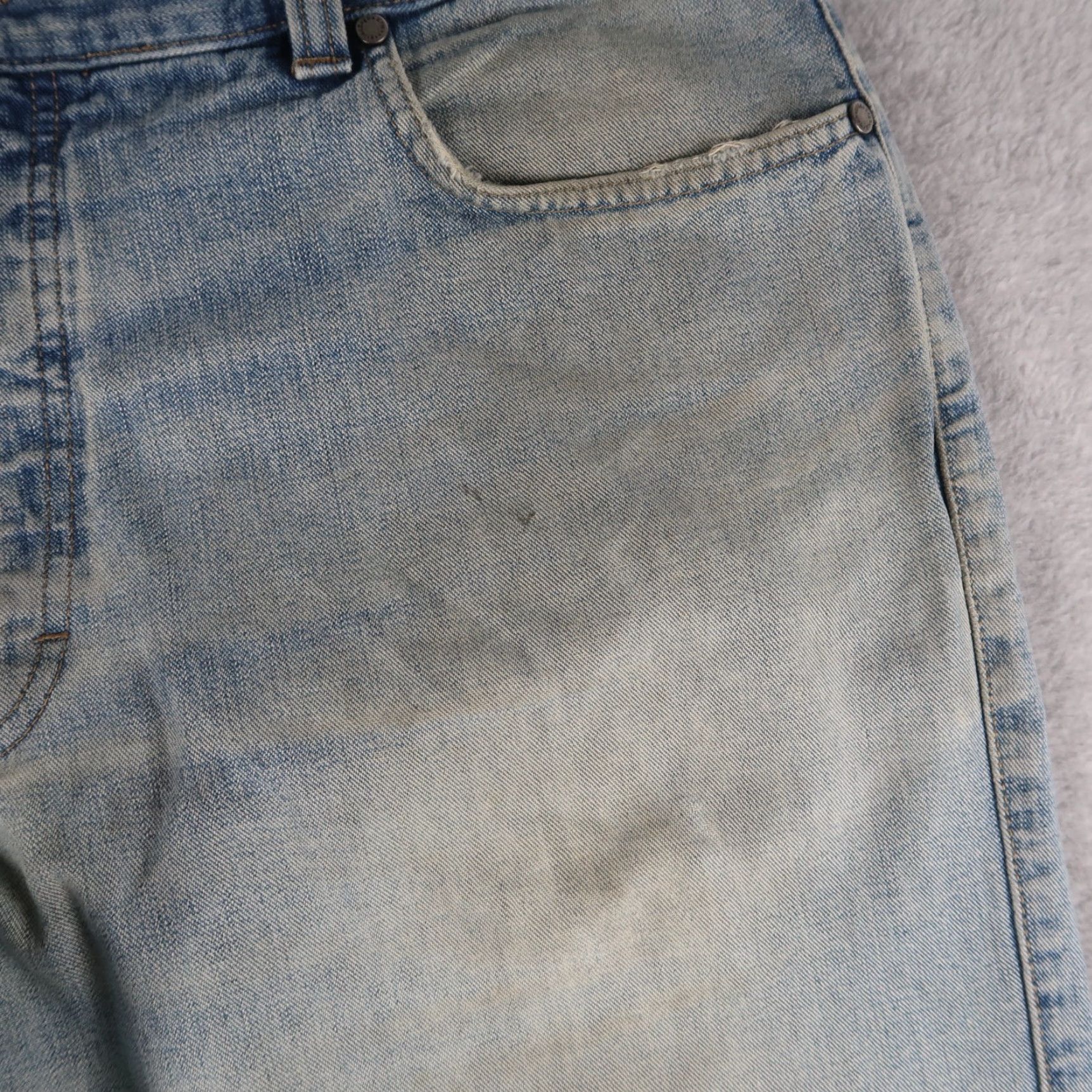 Ermenegildo Zegna VINTAGE Ermenegildo Zegna Jeans Men’s 38 Regular Denim Blue 5-Pocket Straight Fit Made in Italy Mens Jeans 38" Blue Geographical Theme: City Designer Size US 38 / EU 54 - 4 Thumbnail