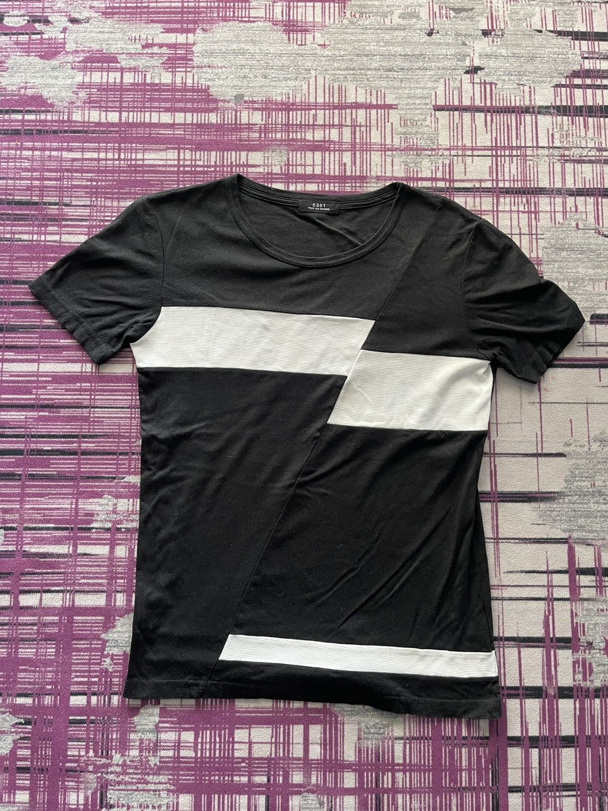 5351 POUR LES HOMMES VINTAGE 5351 POUR LES HOMMES T-SHIRT VERY RARE Size US S / EU 44-46 / 1 - 1 Thumbnail