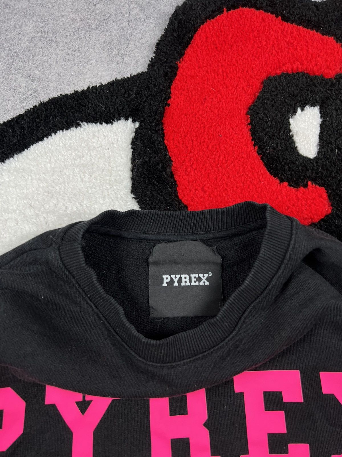 Pyrex Vision Pyrex Vision Big Pink Logo Y2K Rap Sweatshirt Size S / US 4 / IT 40 - 5 Thumbnail