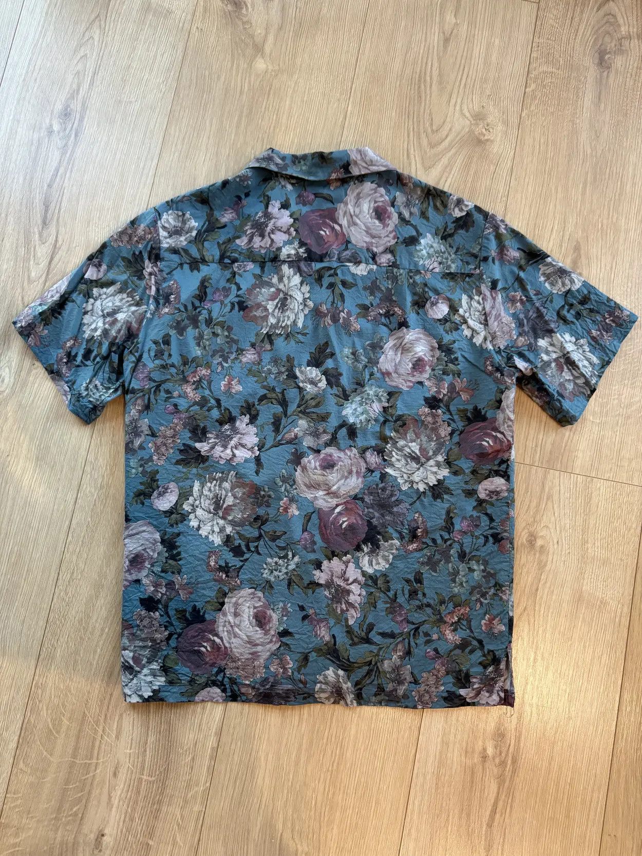 Vanquish Vanquish Japan Antique Flower Open Collar Shirt size M Size US M / EU 48-50 / 2 - 6 Thumbnail