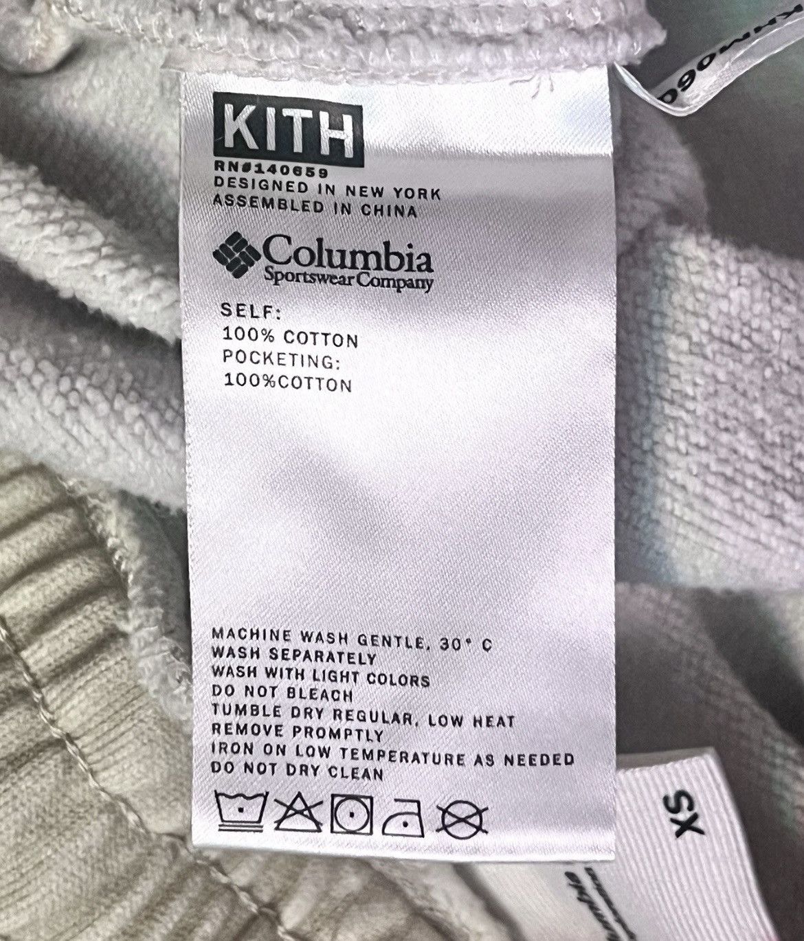 Columbia × Kith KITH x COLUMBIA⚡️Size XS "Sanguine" SS22 Mountain print short Size US 29 - 4 Thumbnail