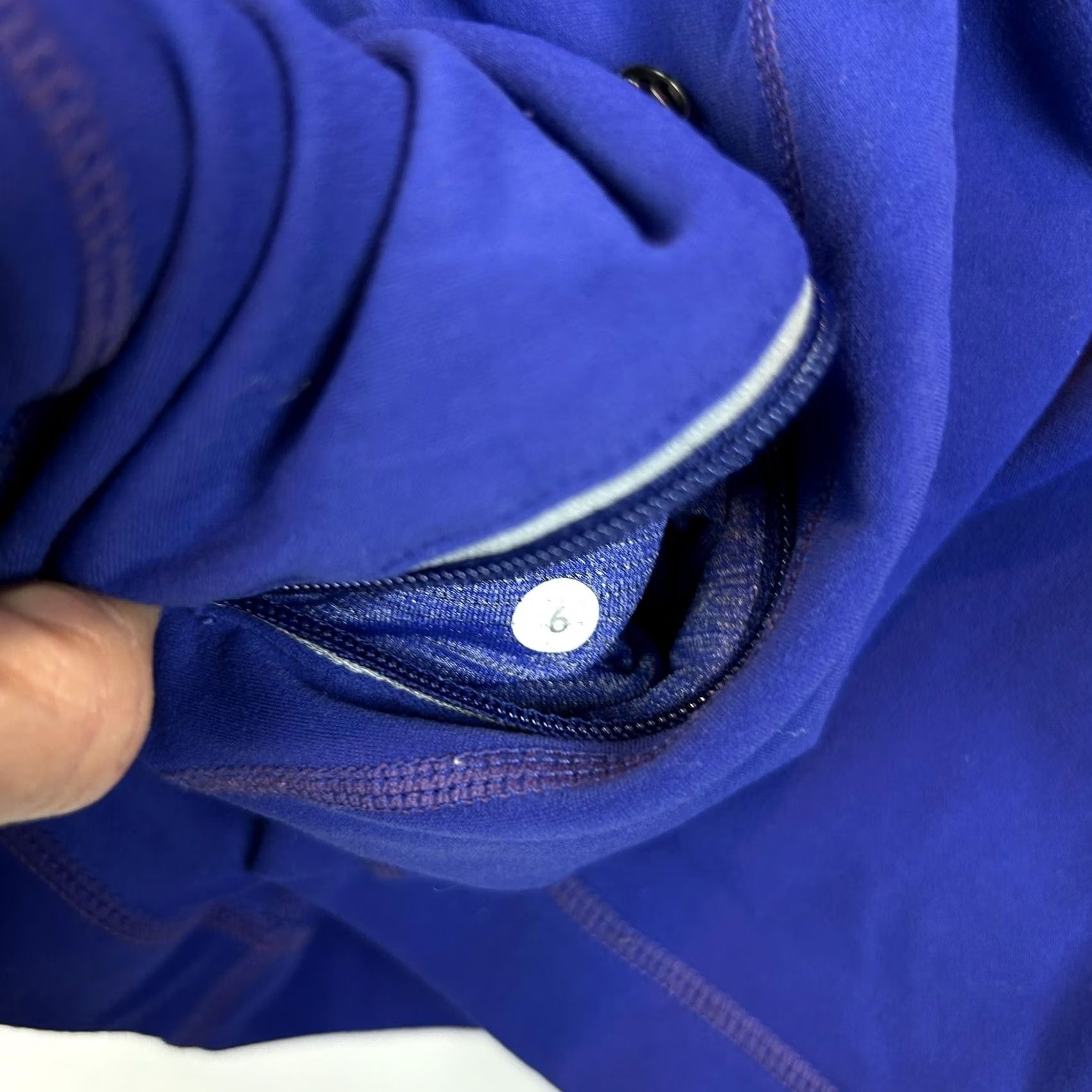 Lululemon Lululemon Purple Womens 6 Shirt Pullover Activewear Athleisure Run Distance Size M / US 6-8 / IT 42-44 - 4 Thumbnail