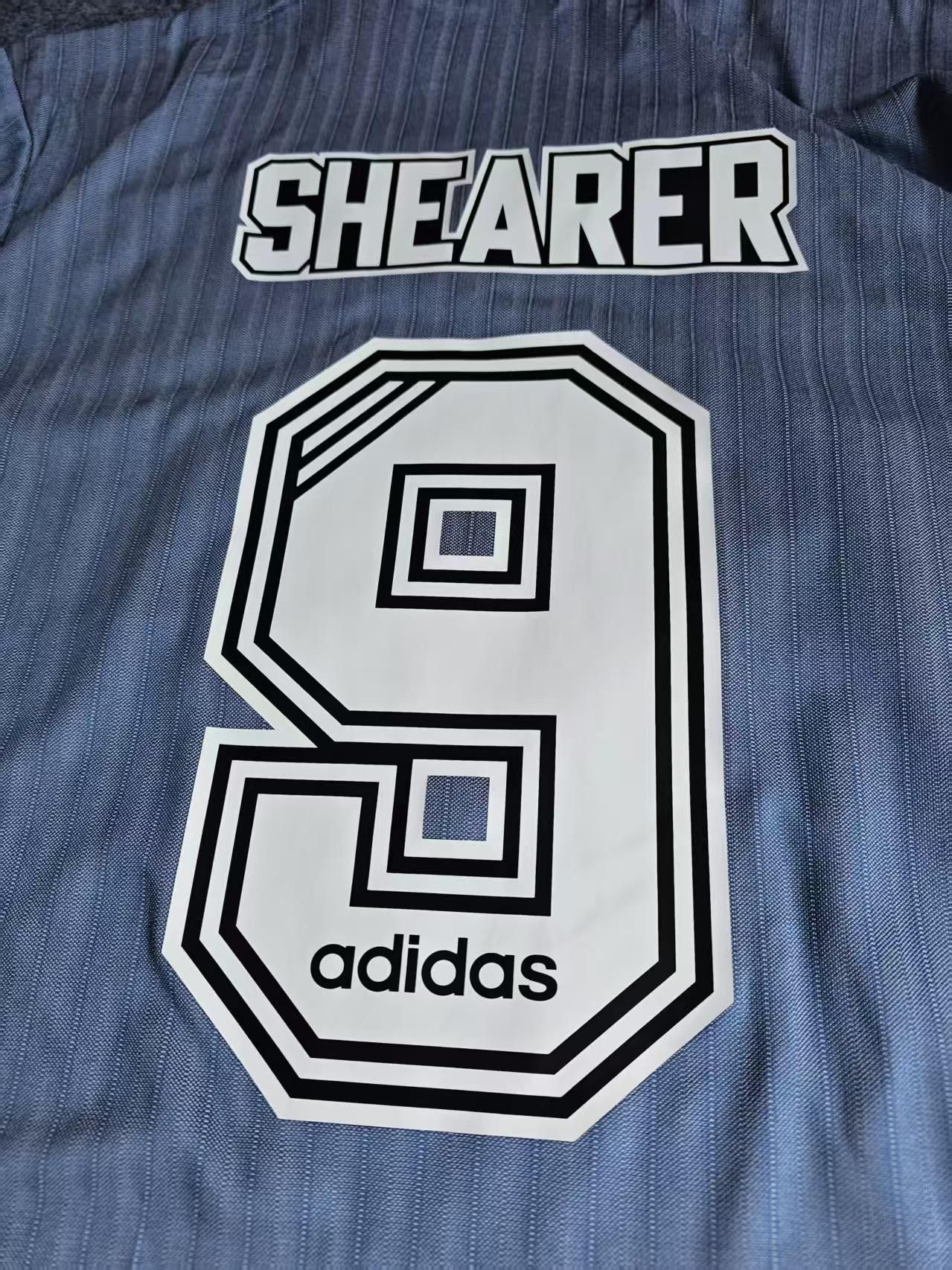 Other 1995 1996 Newcastle United #9 Alan Shearer Jersey Size US S / EU 44-46 / 1 - 5 Thumbnail