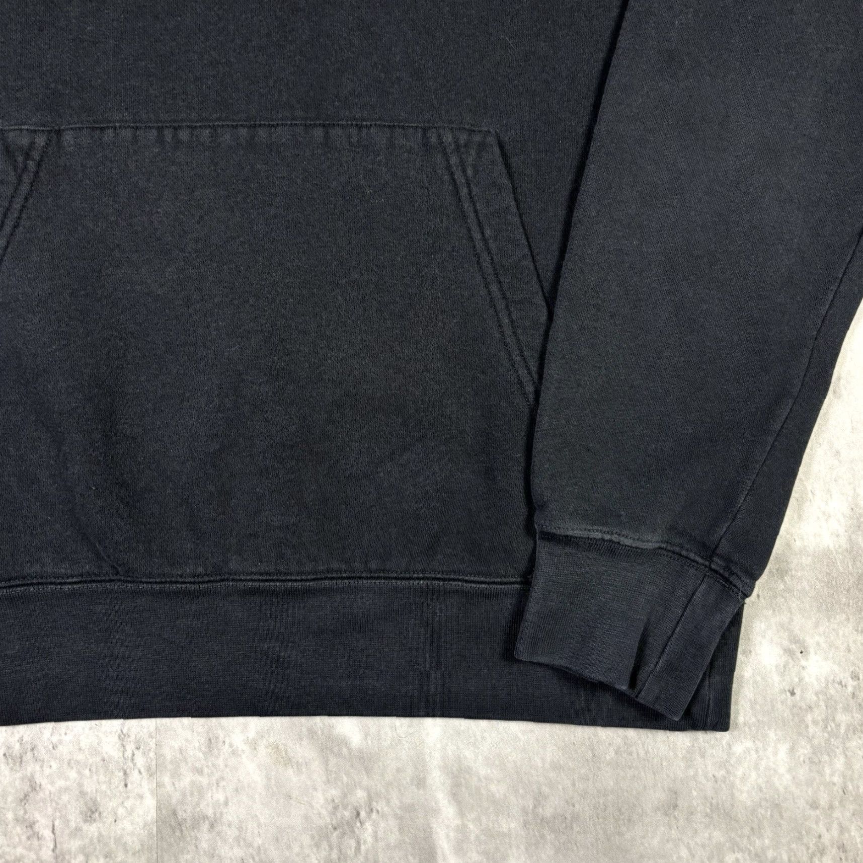 Nike VINTAGE Nike Black Pullover Hoodie Adult Medium Essential Size US M / EU 48-50 / 2 - 7 Thumbnail